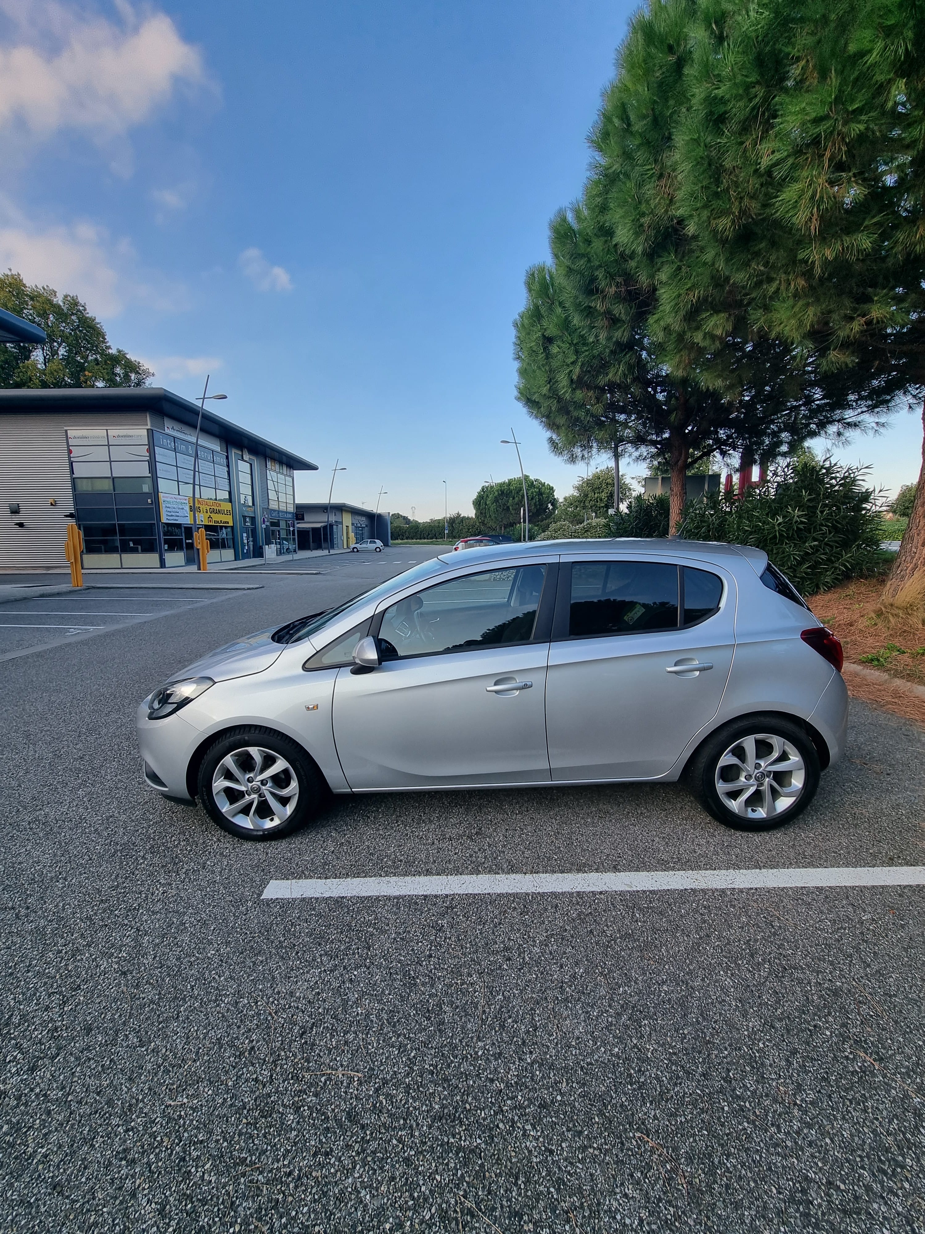 Opel Corsa avec Climatisation