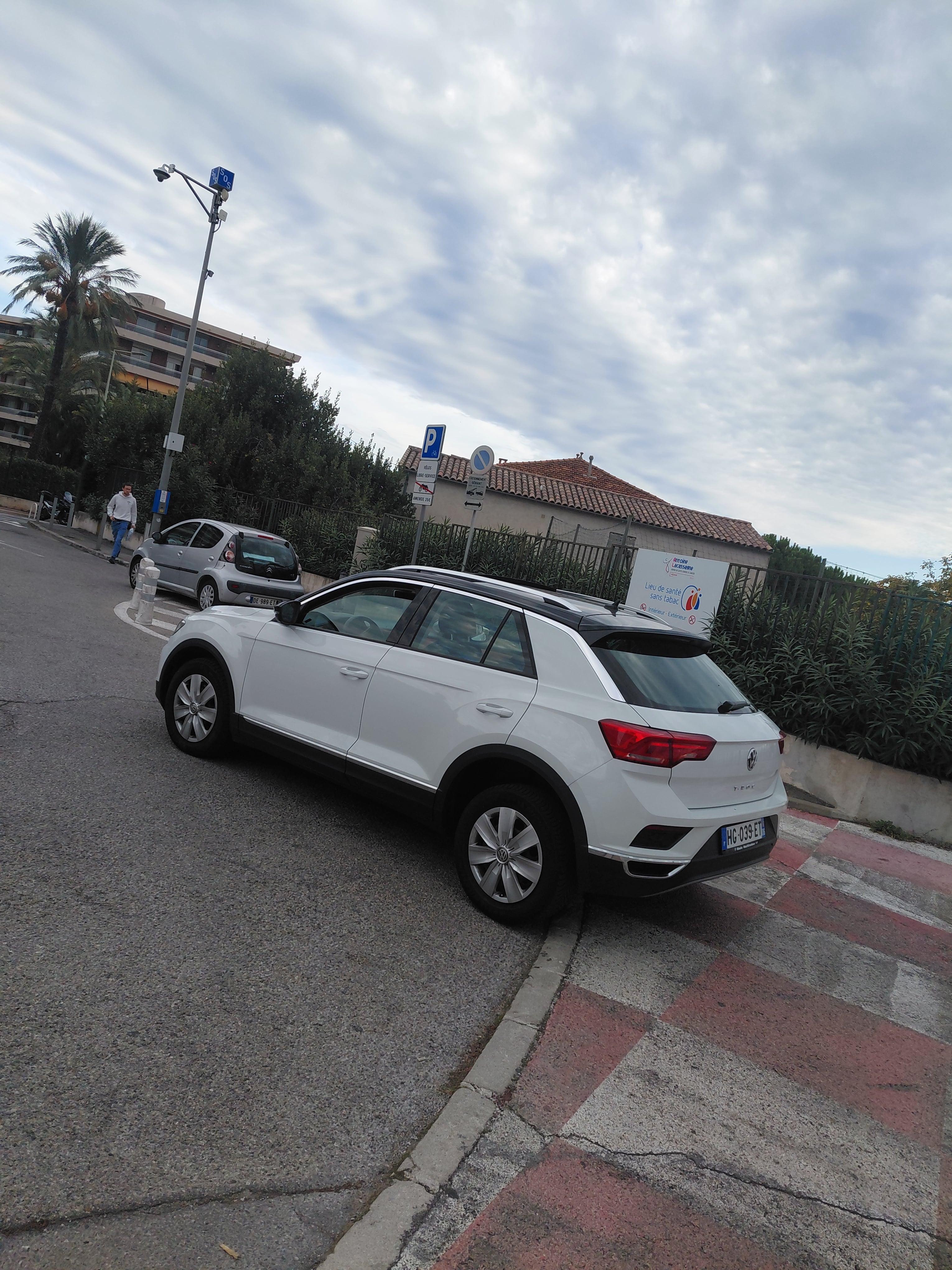 Volkswagen T-Roc avec Climatisation