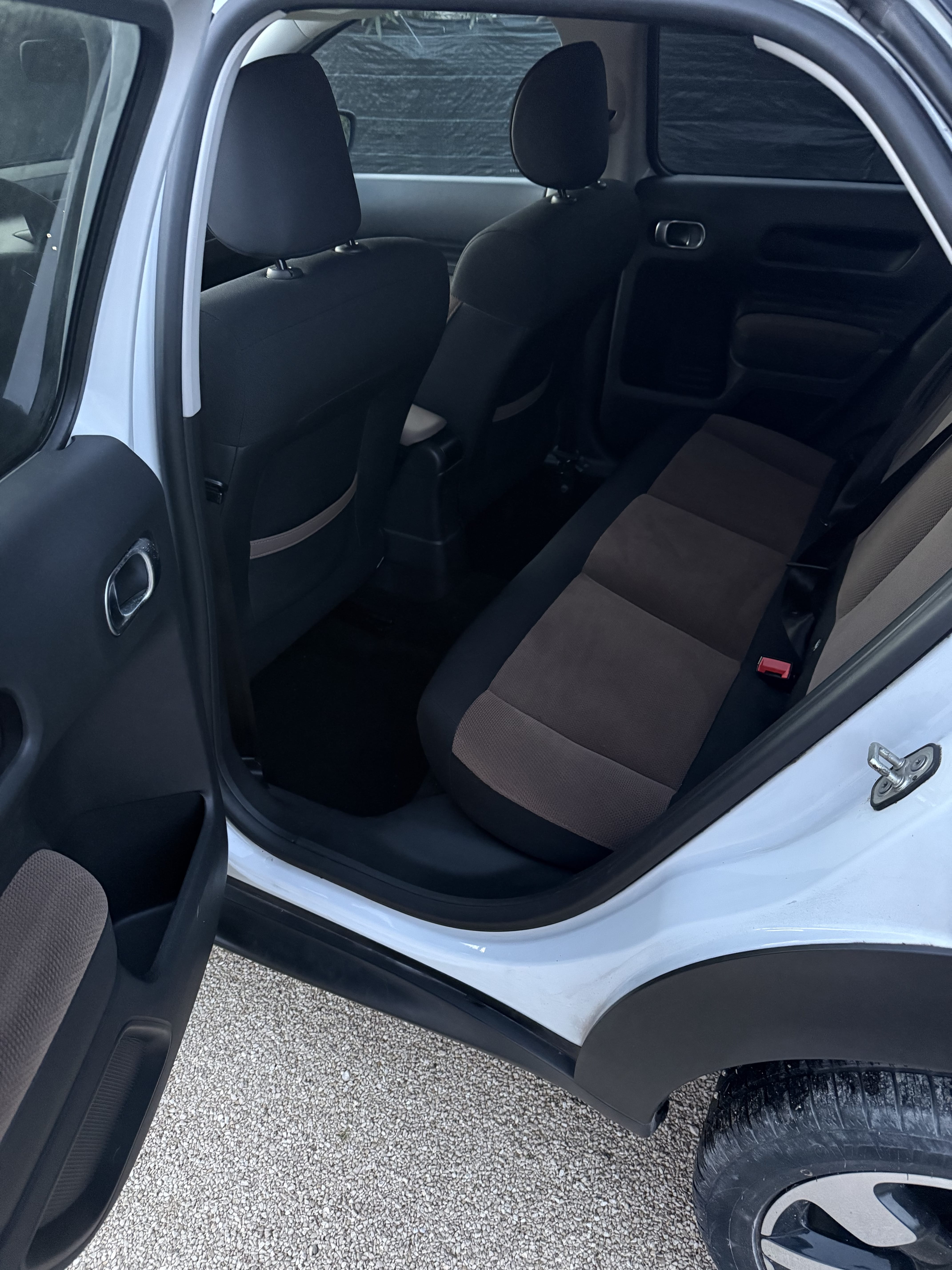 Citroen C4 Cactus avec Entrée audio / iPod