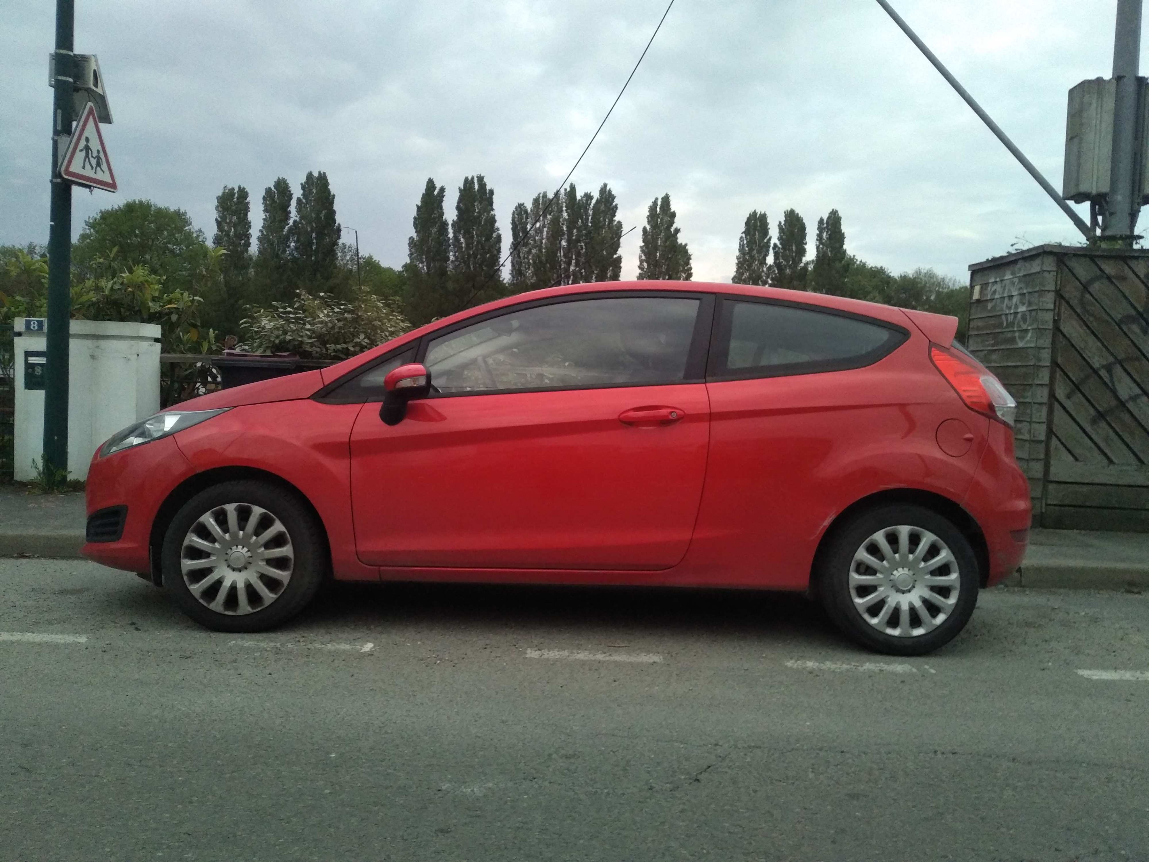 Ford Fiesta avec Climatisation