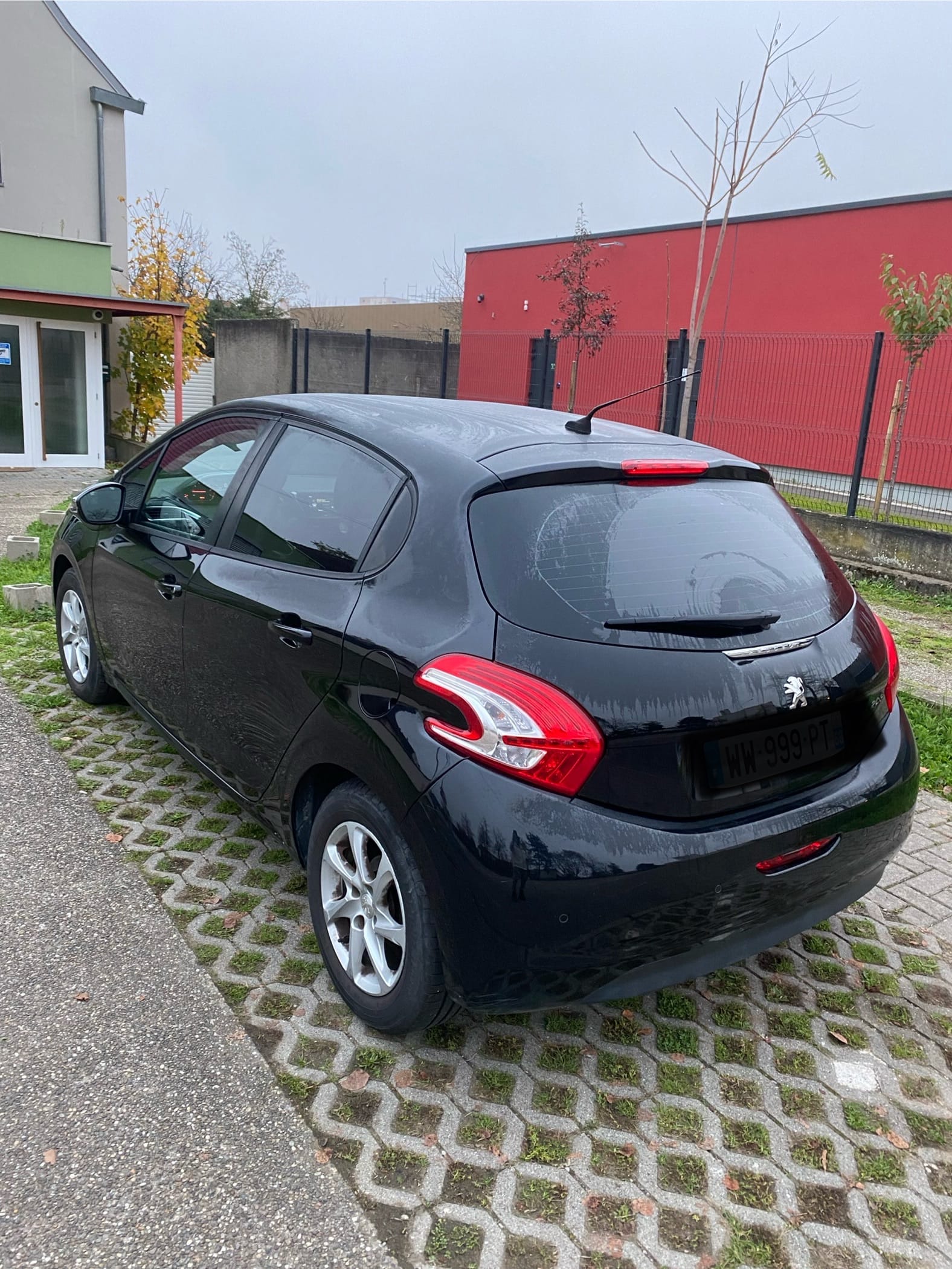 Peugeot 208 avec Climatisation