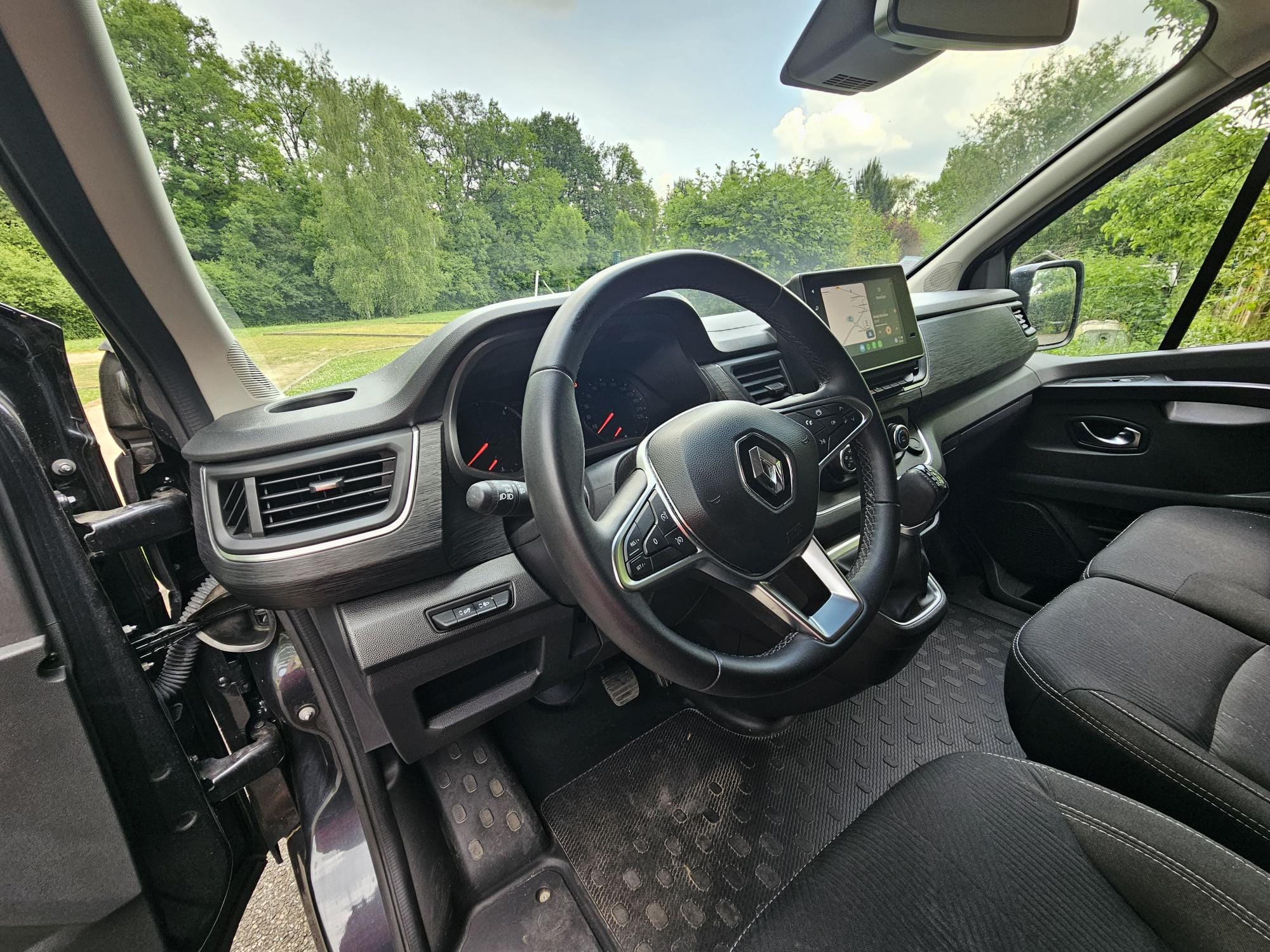 Renault Trafic Passenger  BVA 2.0 HDI  150 CV avec GPS