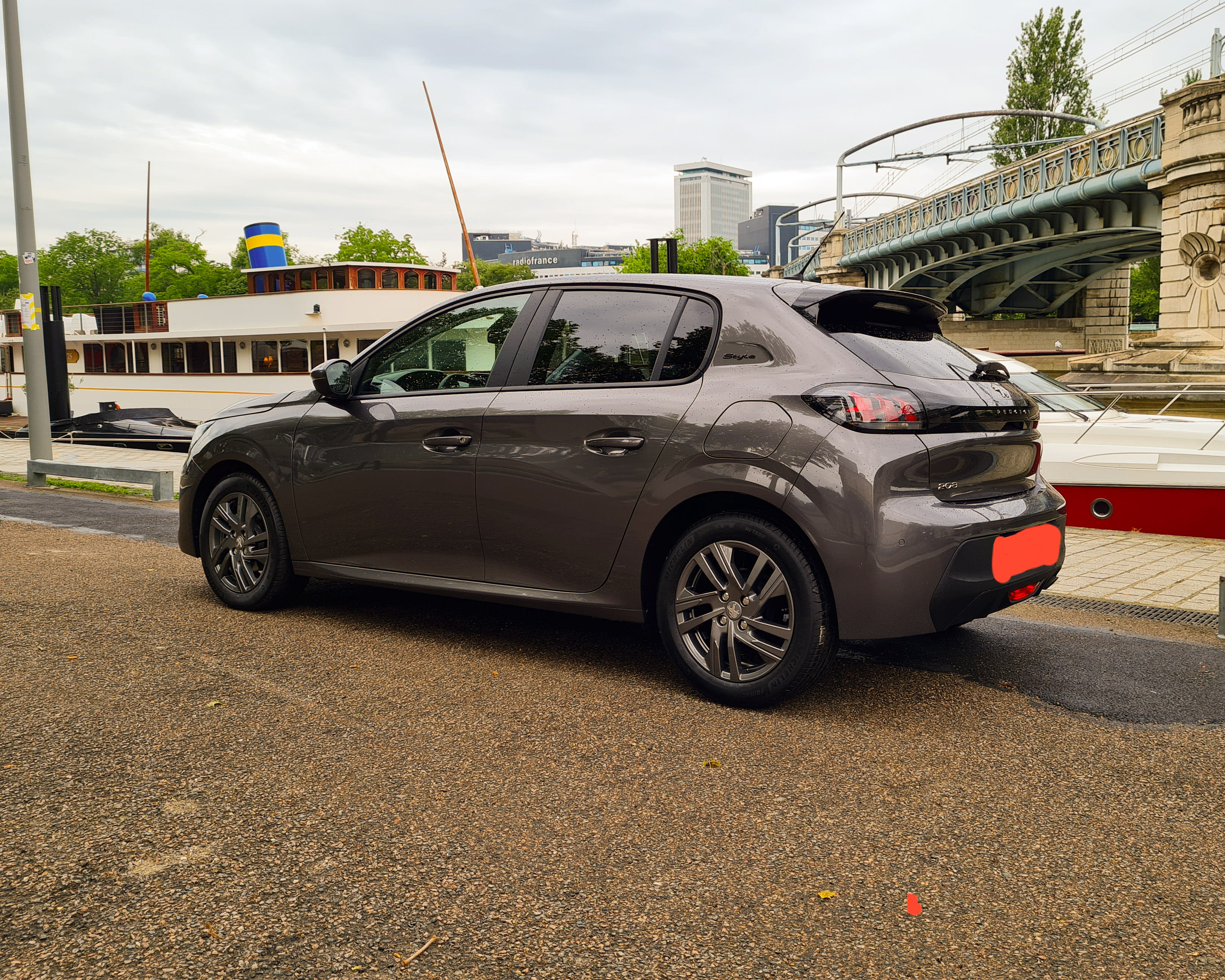 Peugeot 208 Style(FZ517) (Clim, Connectivité smartphone, Camera recul, ...) # avec GPS