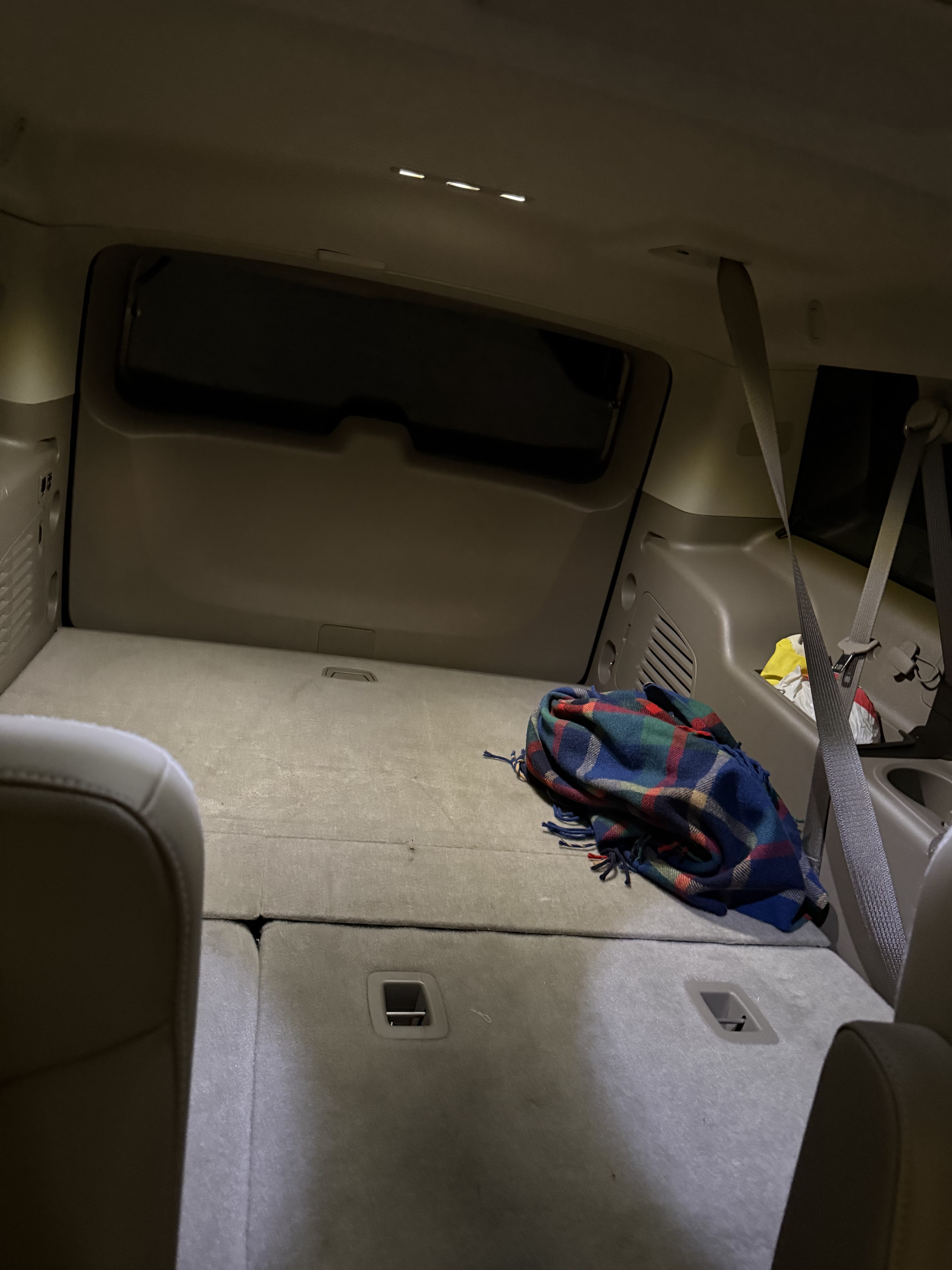 Chevrolet Suburban LTZ with Cruise control
