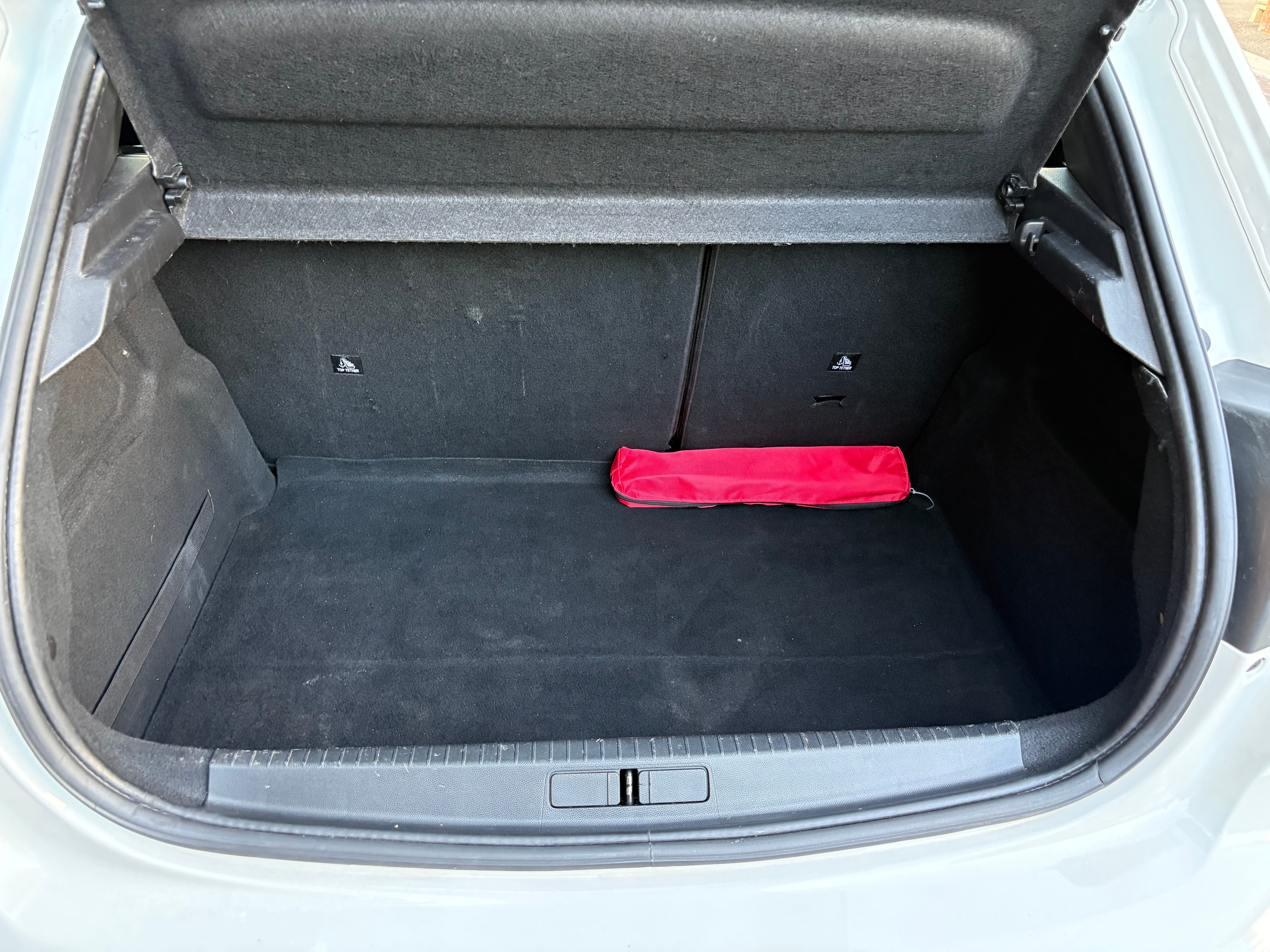 Peugeot 208 met Apple CarPlay