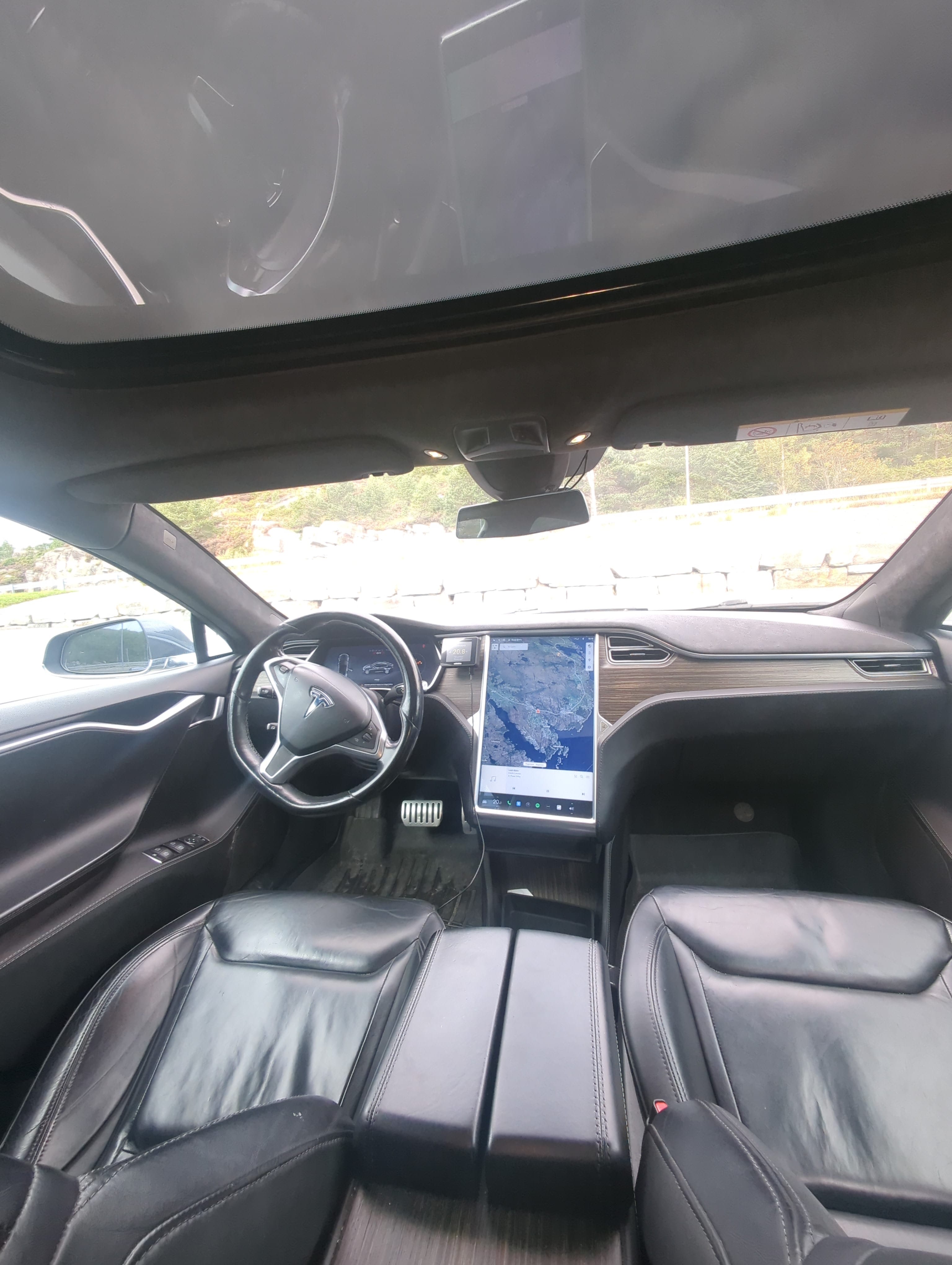 Tesla Model S P85D med Dashcam