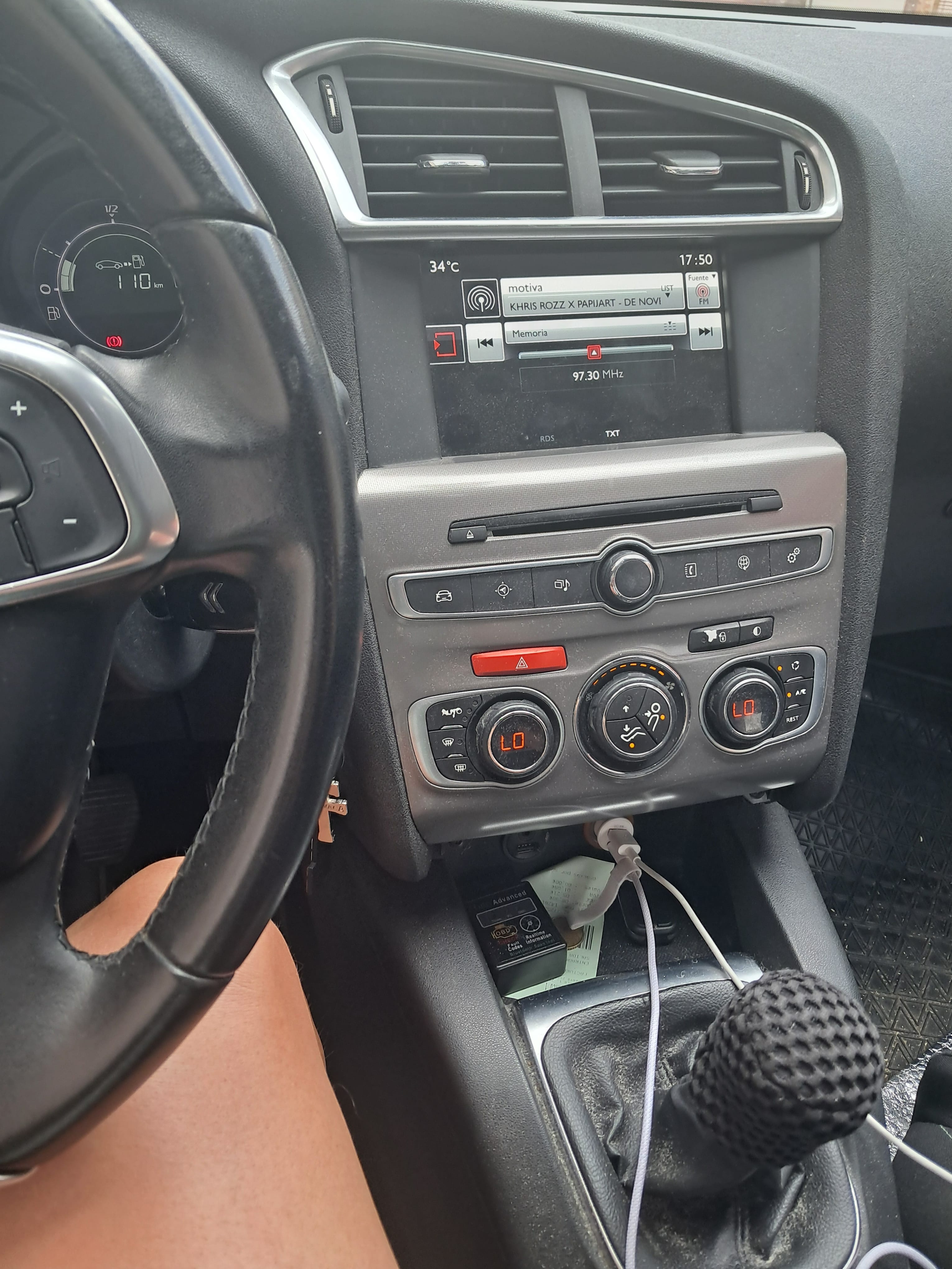 Citroen C4 con Silla infantil