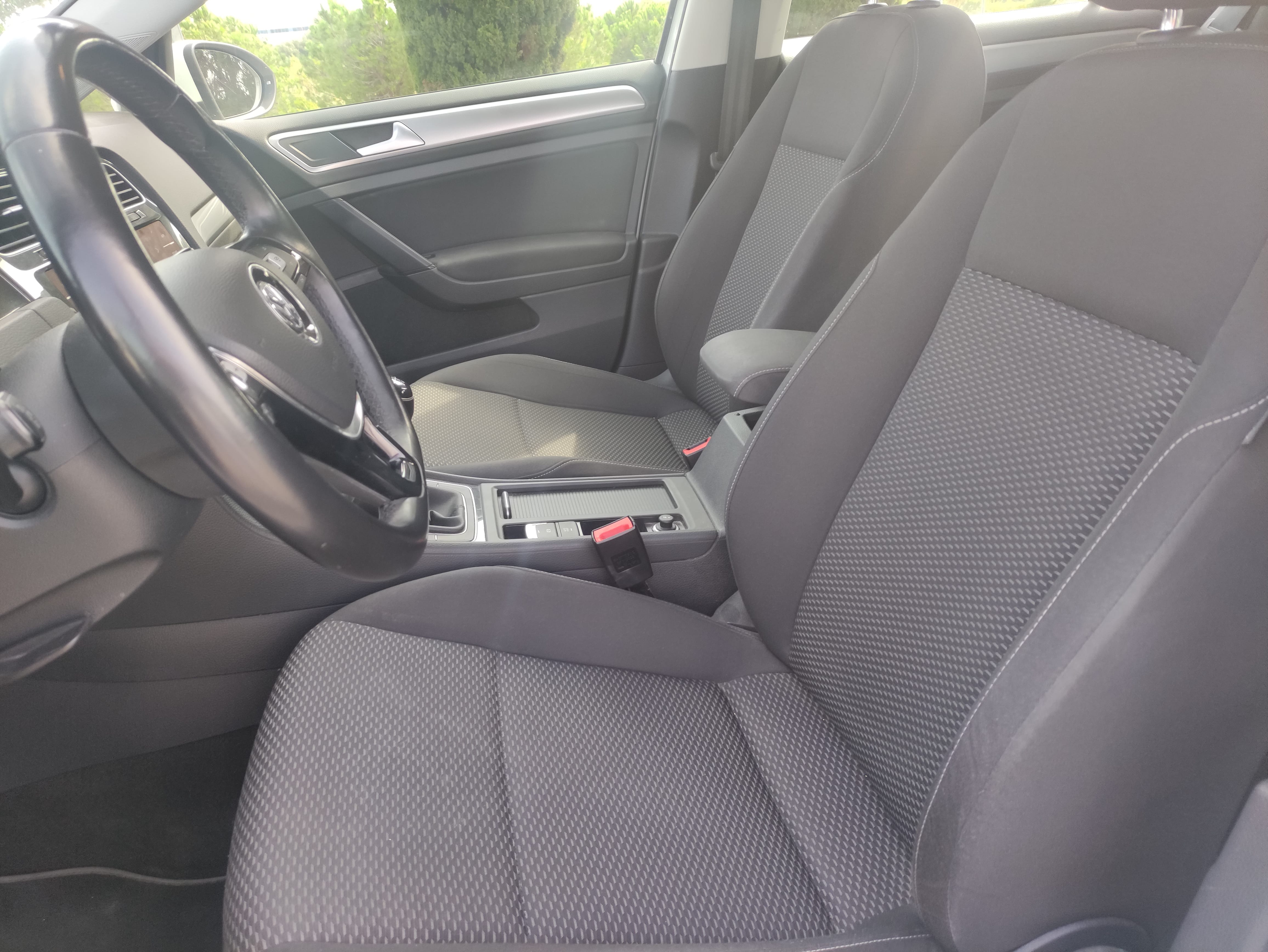 Volkswagen Golf con Audio Bluetooth