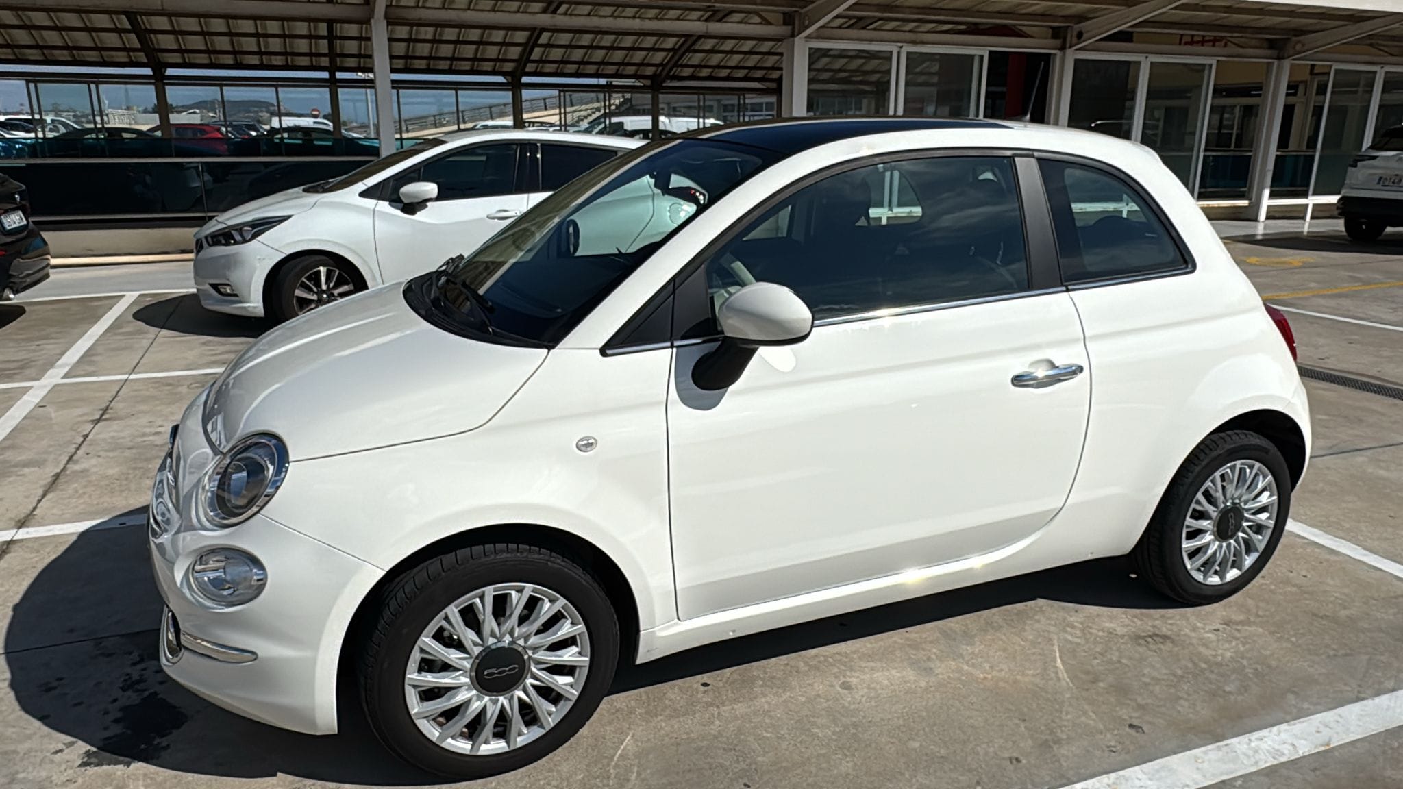 Fiat 500 Híbrido 1.0 51KW (70 CV) Dolcevita 3 puertas - 5372MSK with Air conditioning