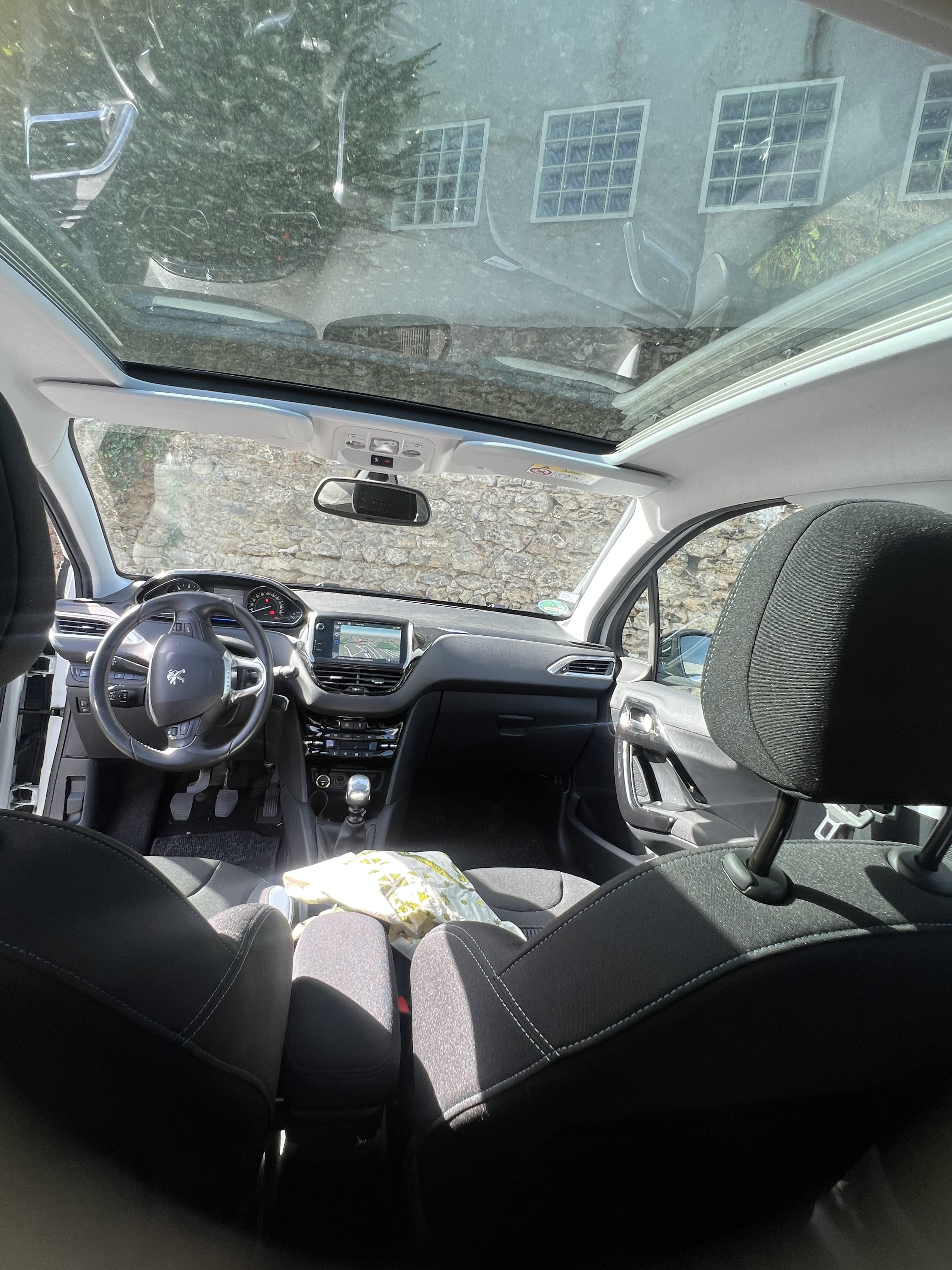 Peugeot 208 avec Entrée audio / iPod