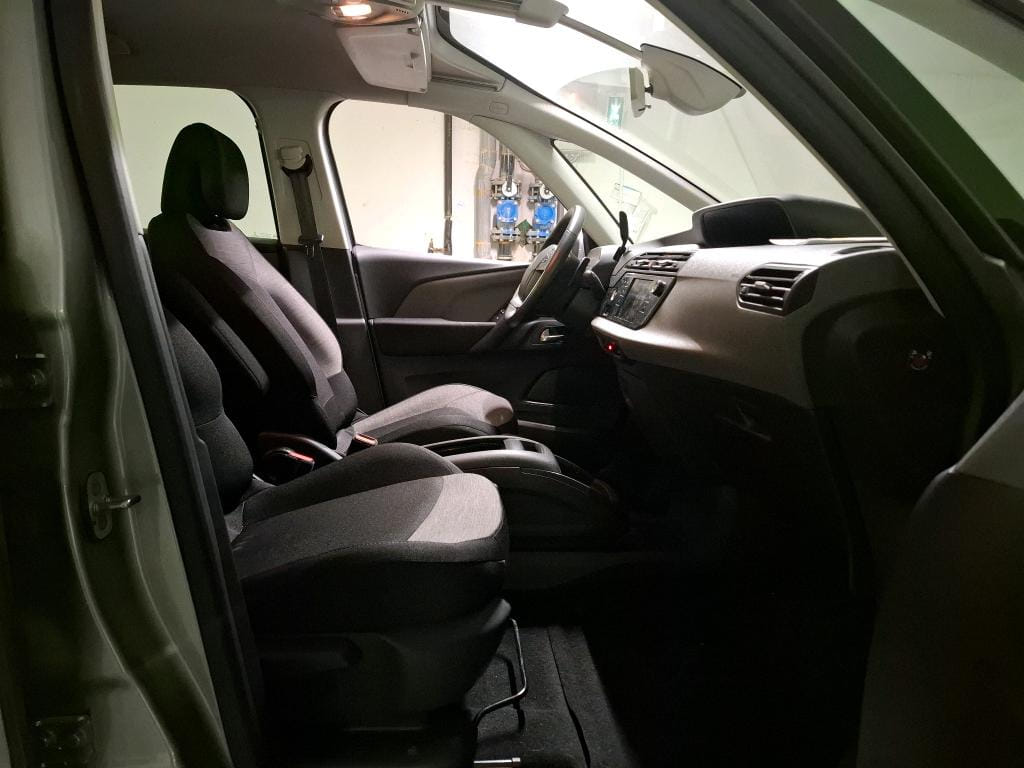 Citroen C4 Grand Spacetourer avec GPS