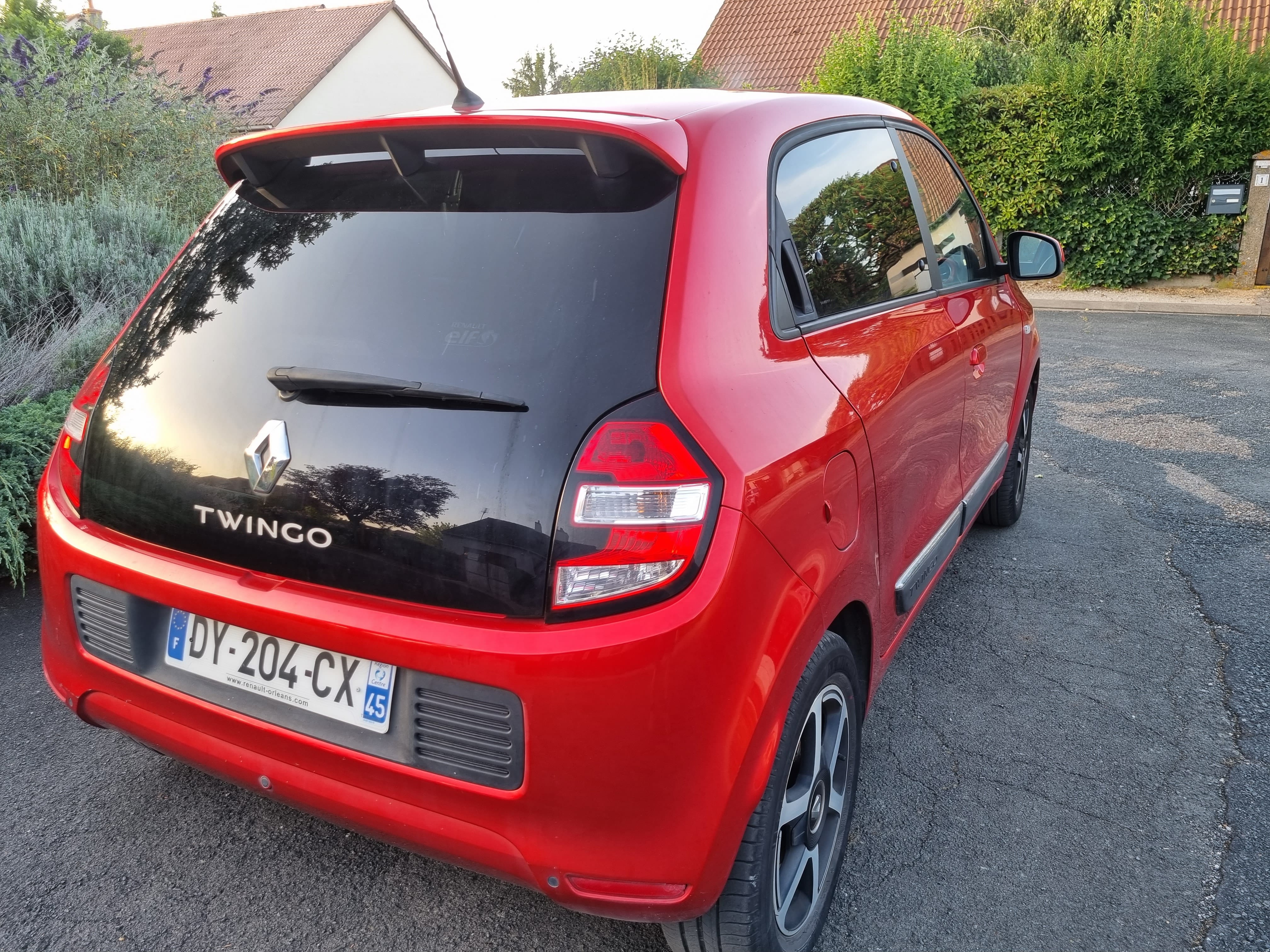 Renault Twingo 90 ch Boite auto équipée 4 Pneus Neiges avec Régulateur de vitesse
