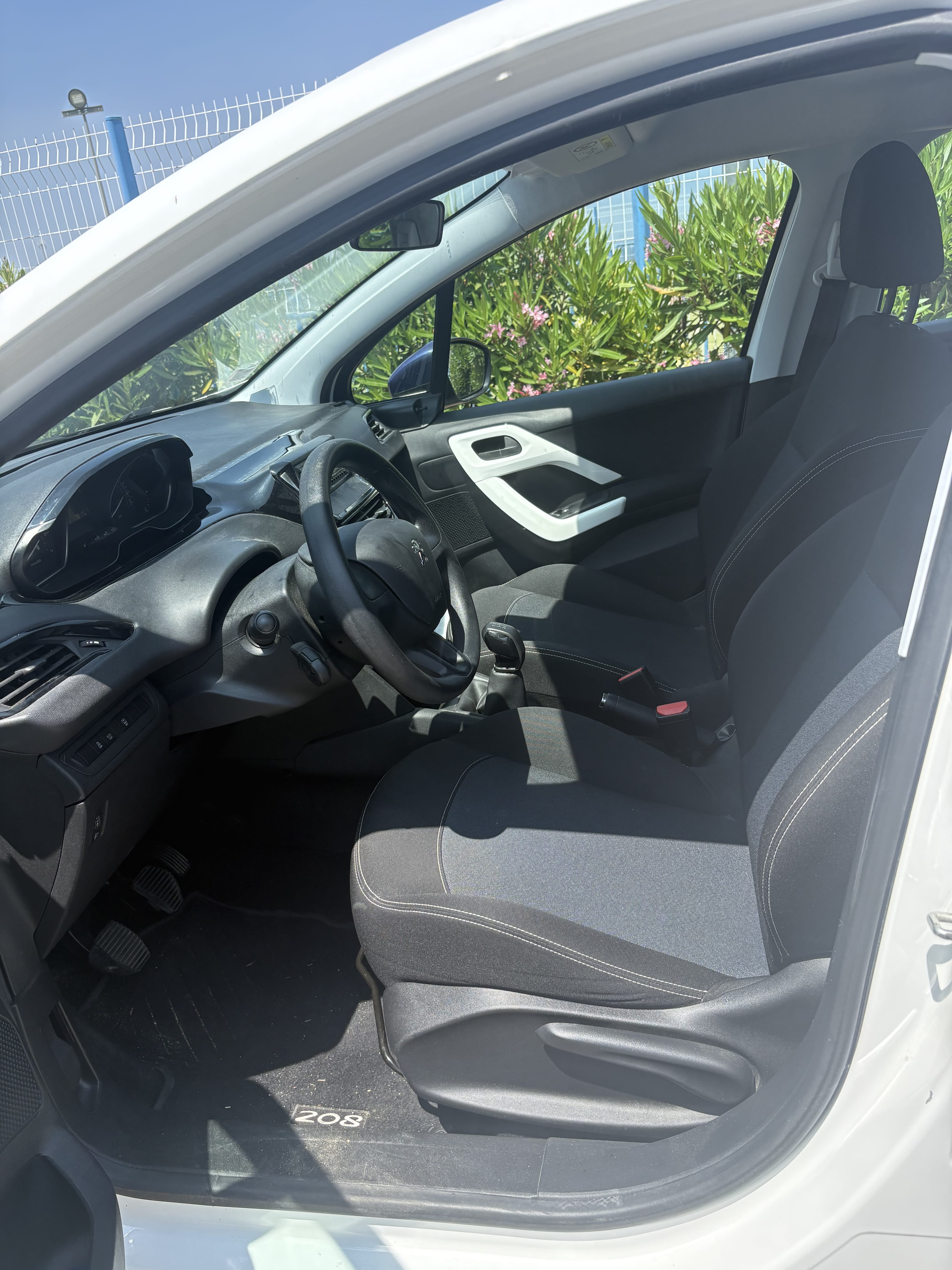 Peugeot 208 avec Régulateur de vitesse