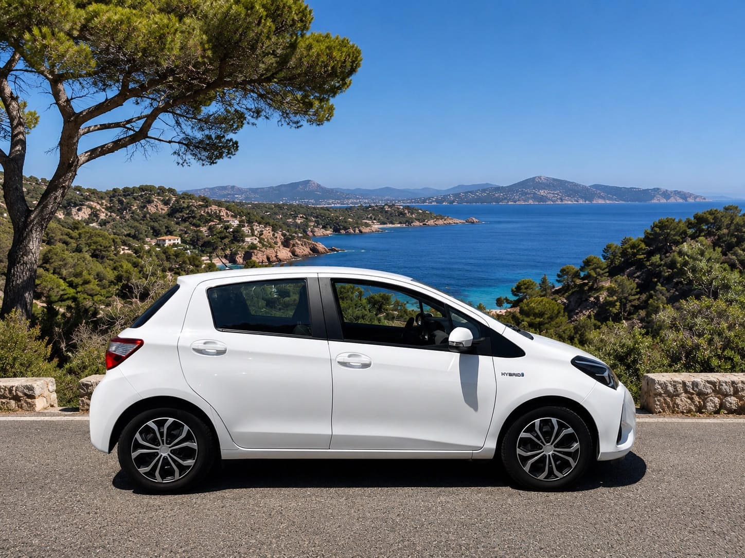 Toyota Yaris 100H France avec Autoradio