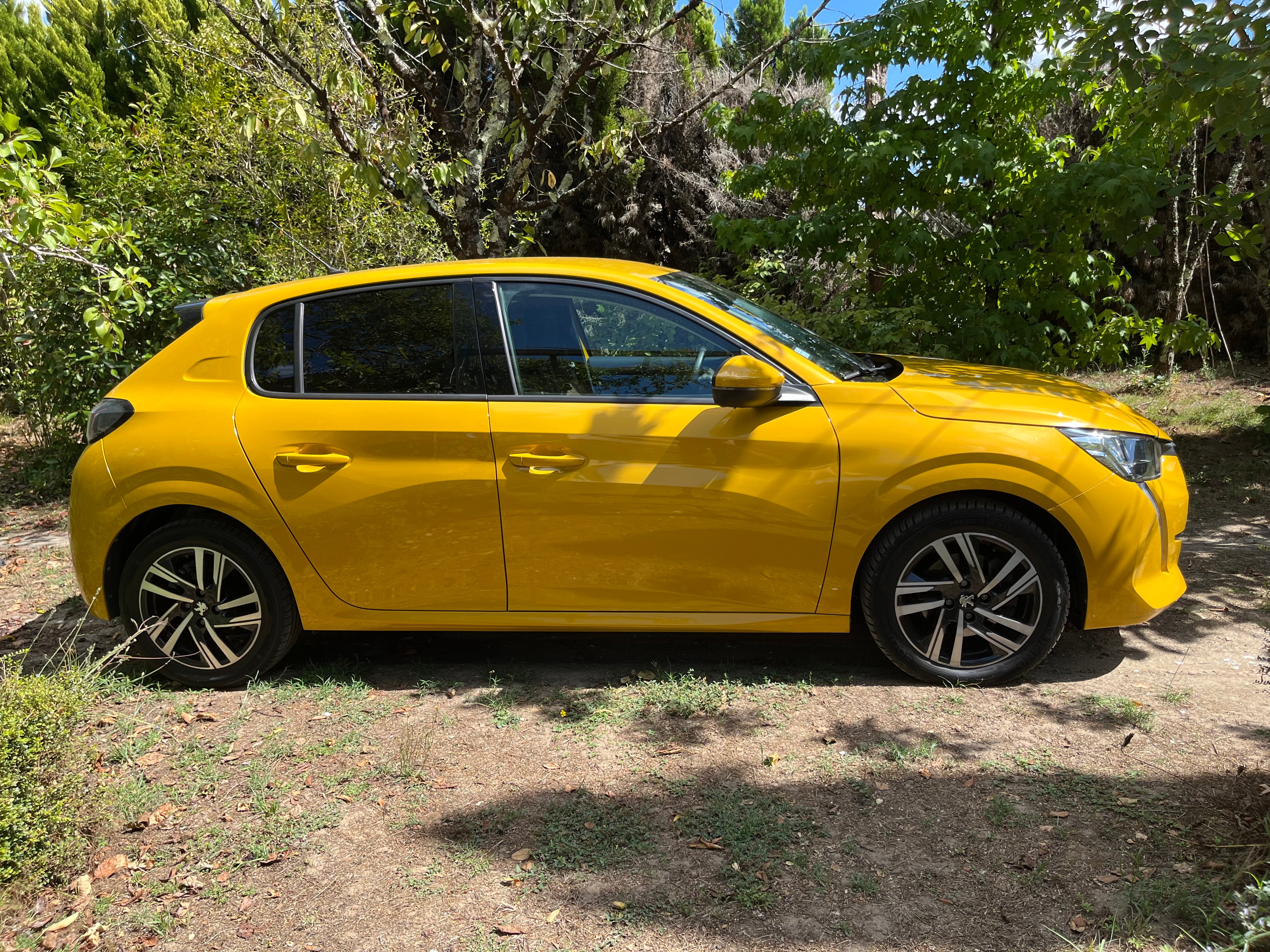 Peugeot 208 avec Climatisation