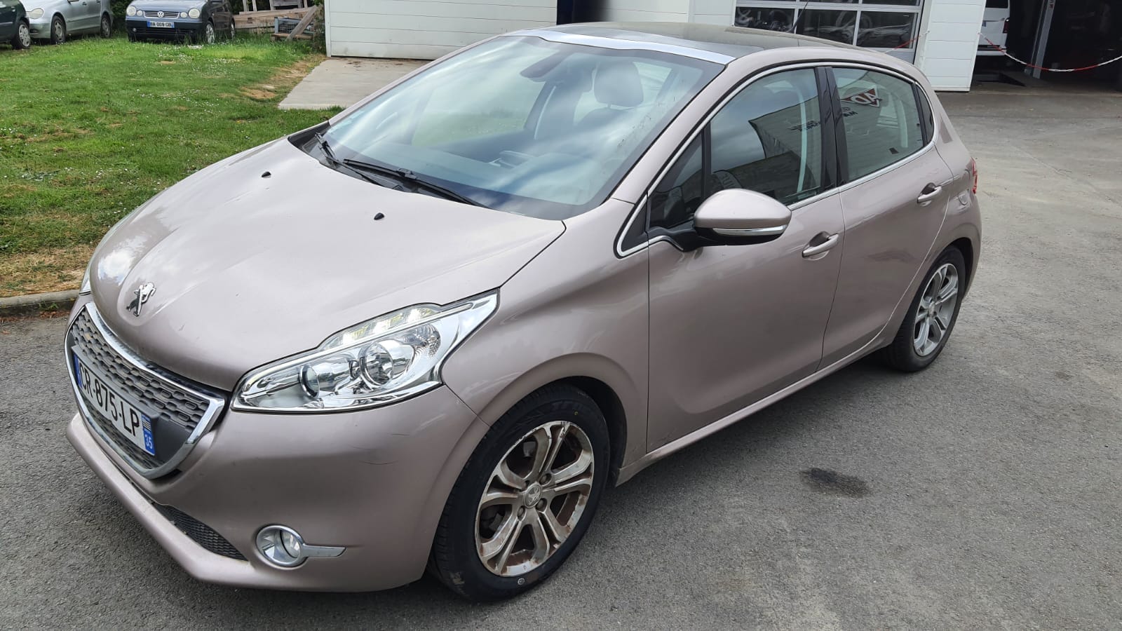 Peugeot 208, 2013, Essence 98