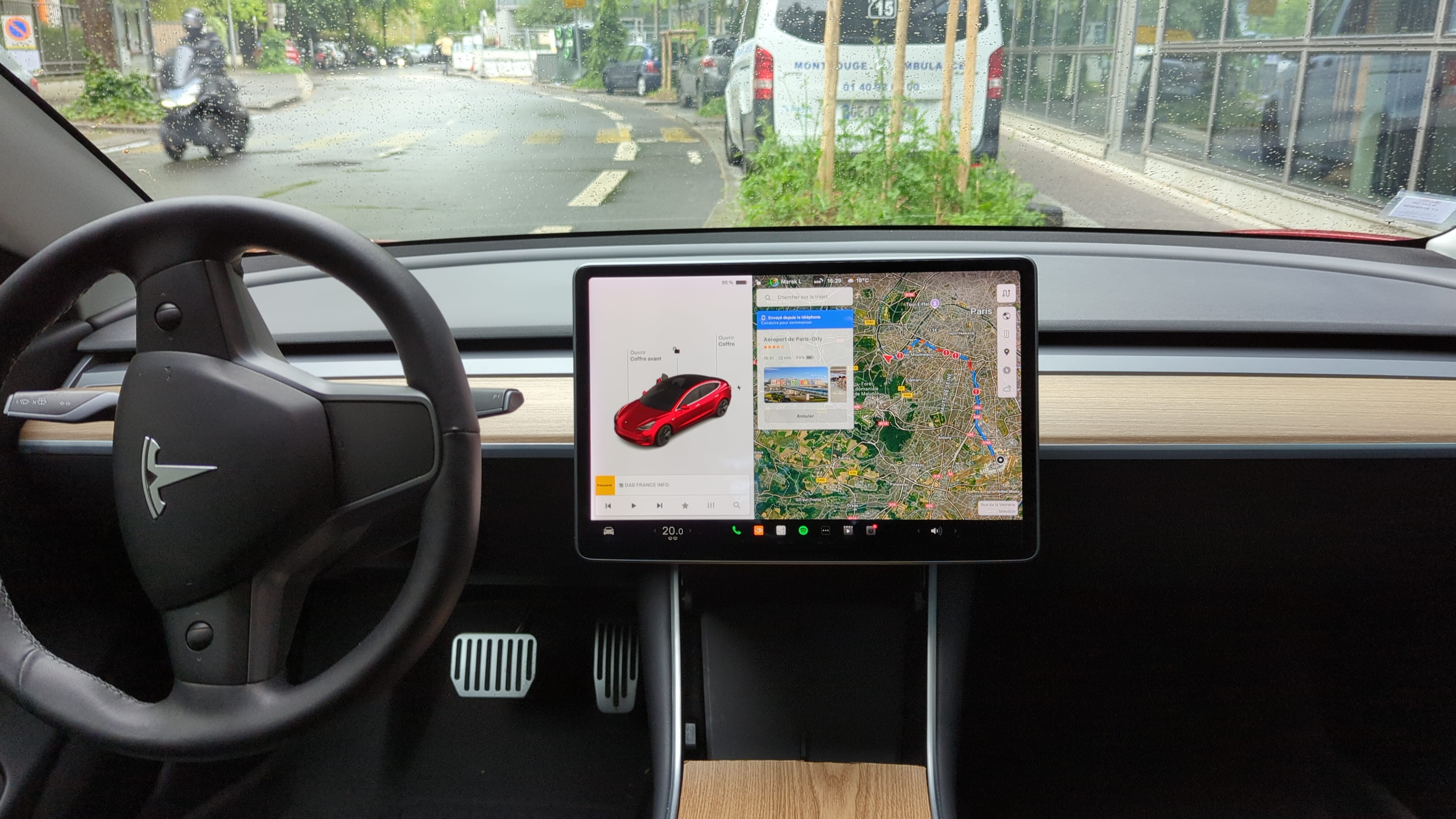 Tesla Model 3 Long Range 4x4 - Rouge avec Audio Bluetooth