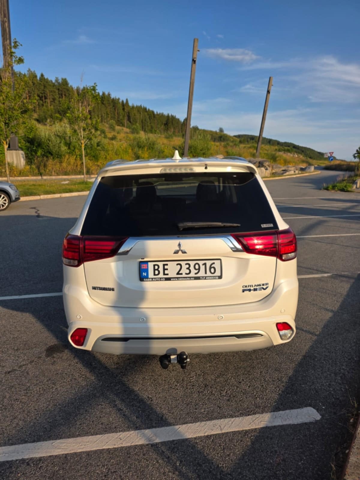 Mitsubishi Outlander PHEV MOTION con Tracción cuatro ruedas