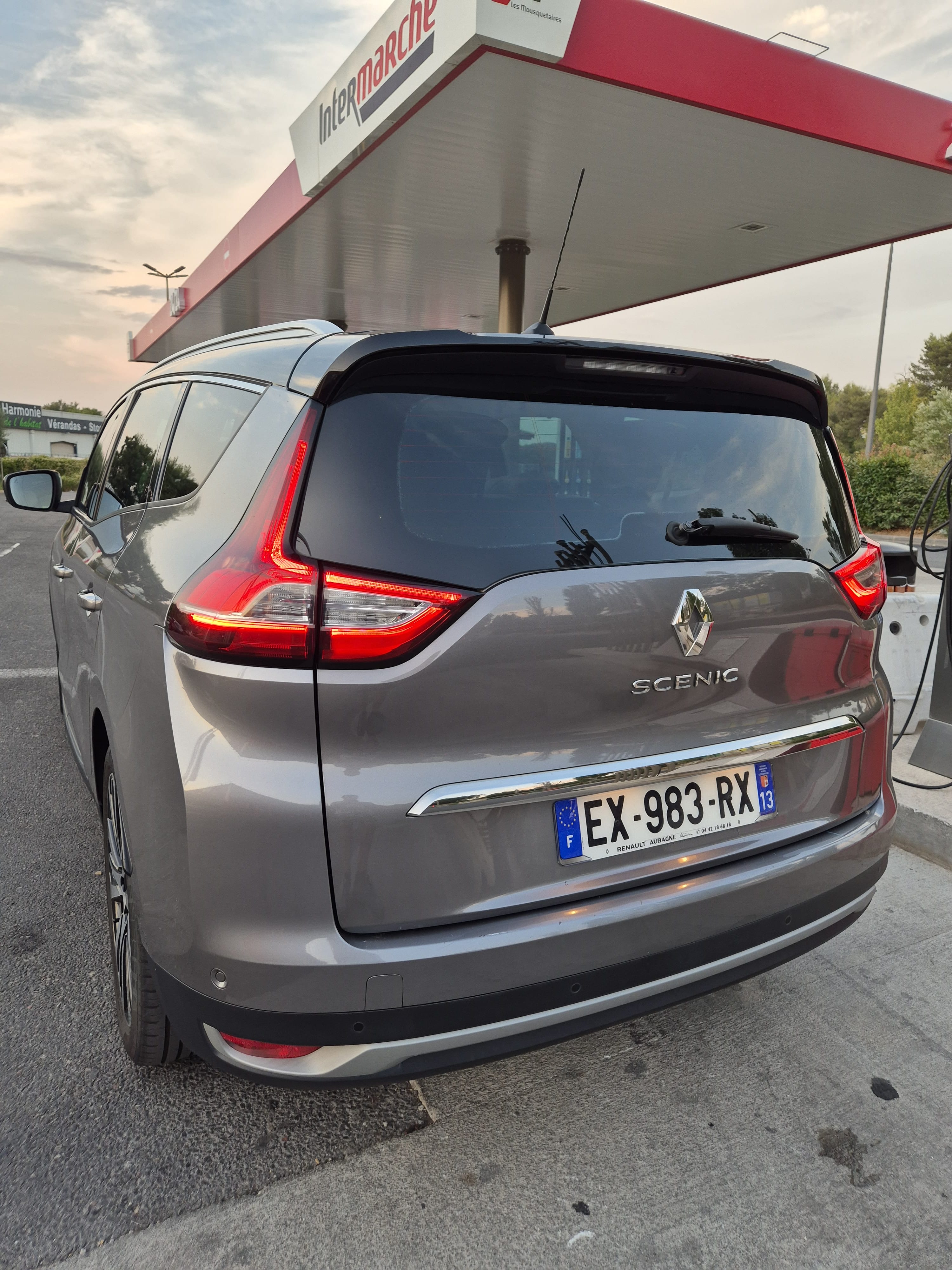 Renault Grand Scenic 1.6 160cv EDC avec GPS