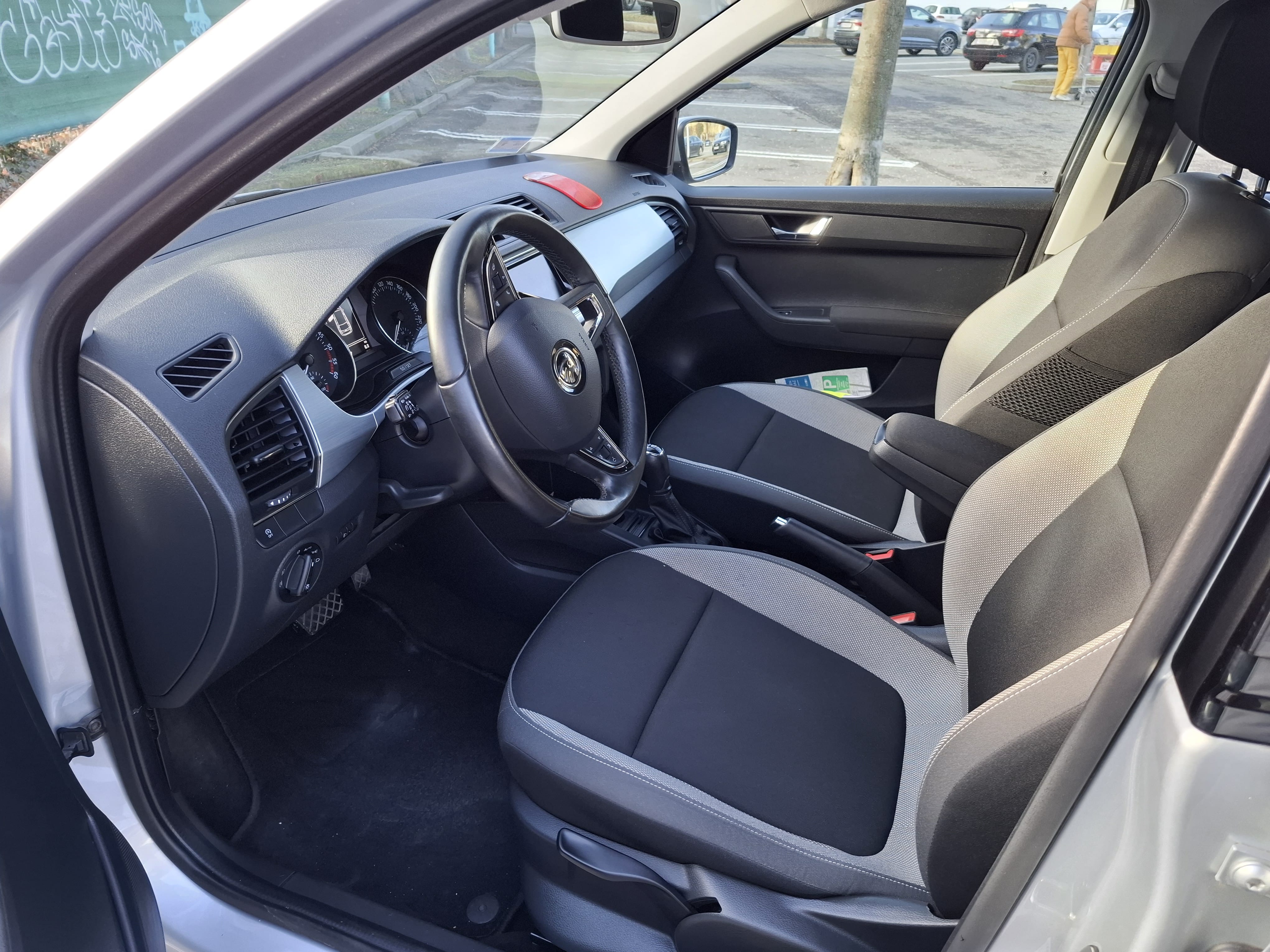 Skoda Fabia Kombi mit Kindersitz
