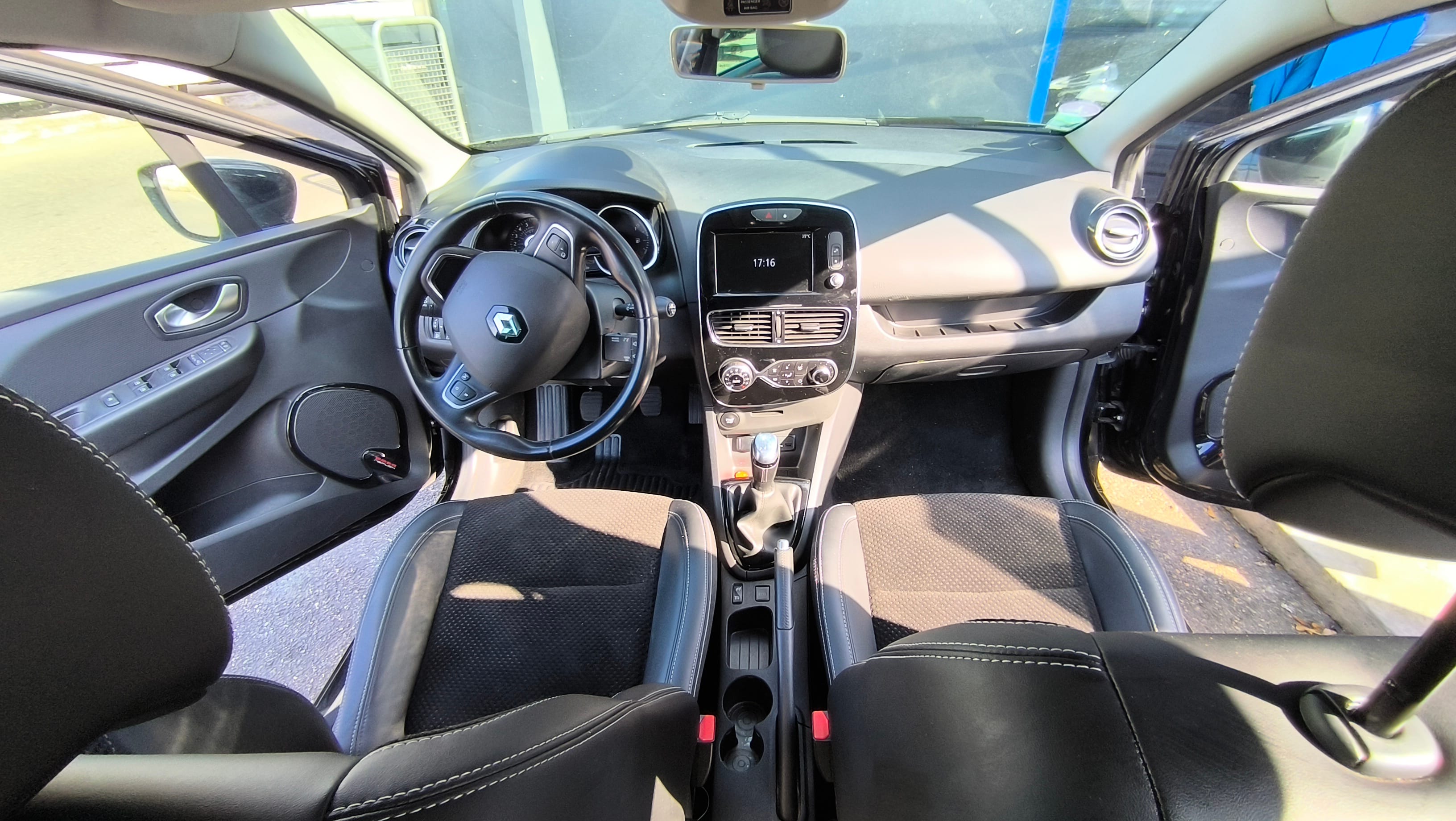 Renault Clio 0.9 TCE avec GPS