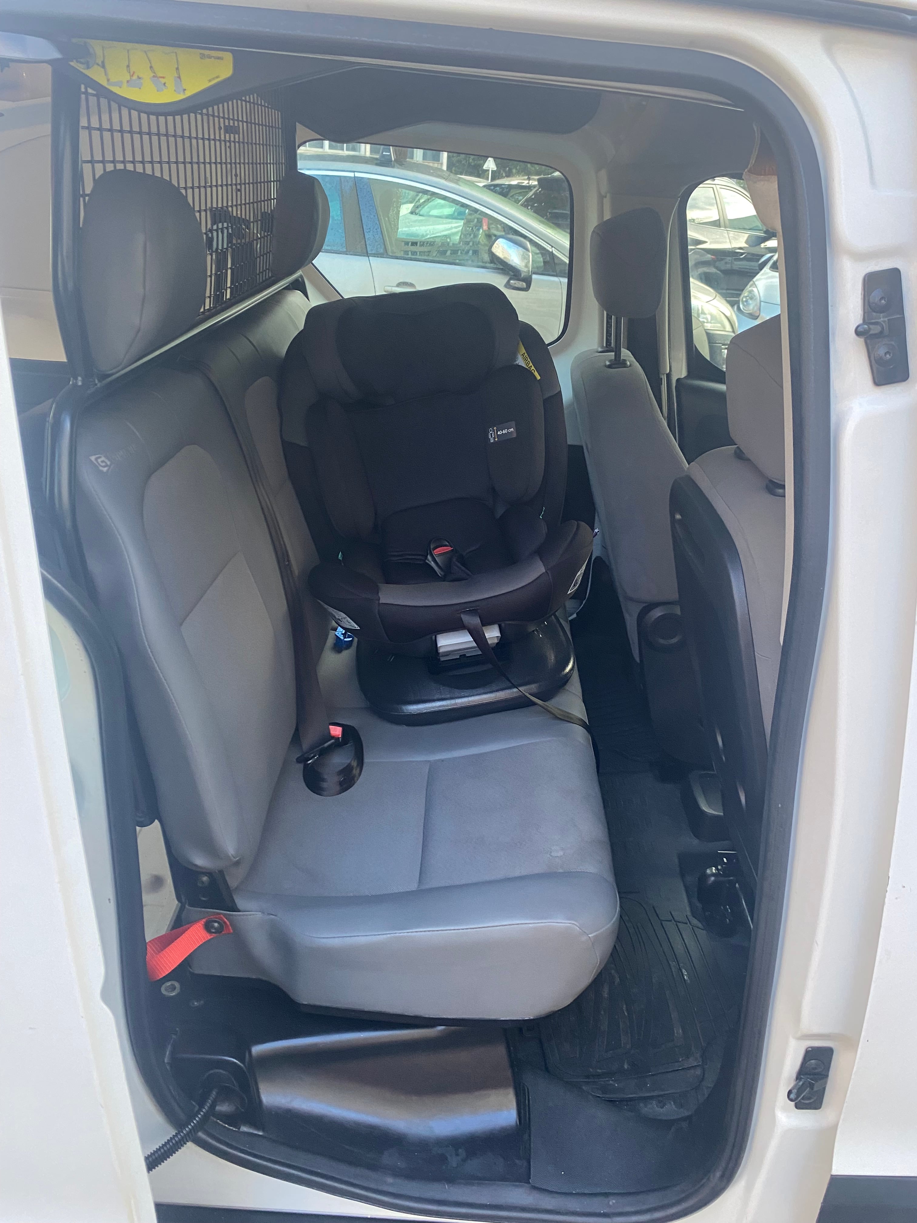 Peugeot Partner Double Cabine