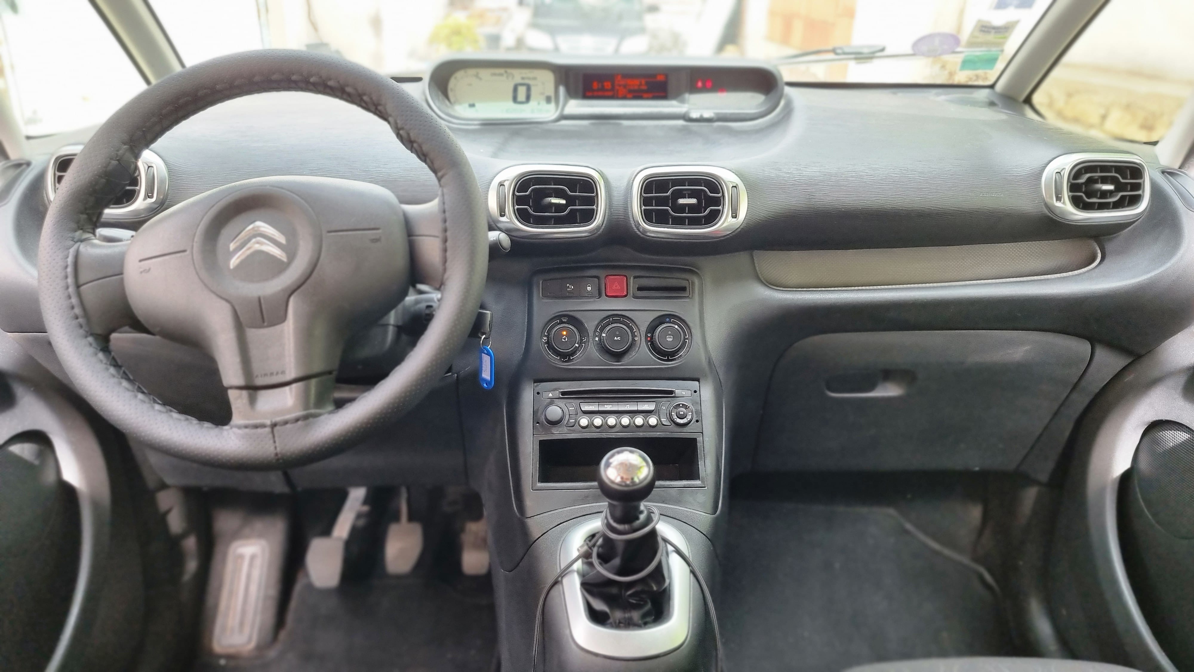 Citroen C3 Picasso avec Siège bébé