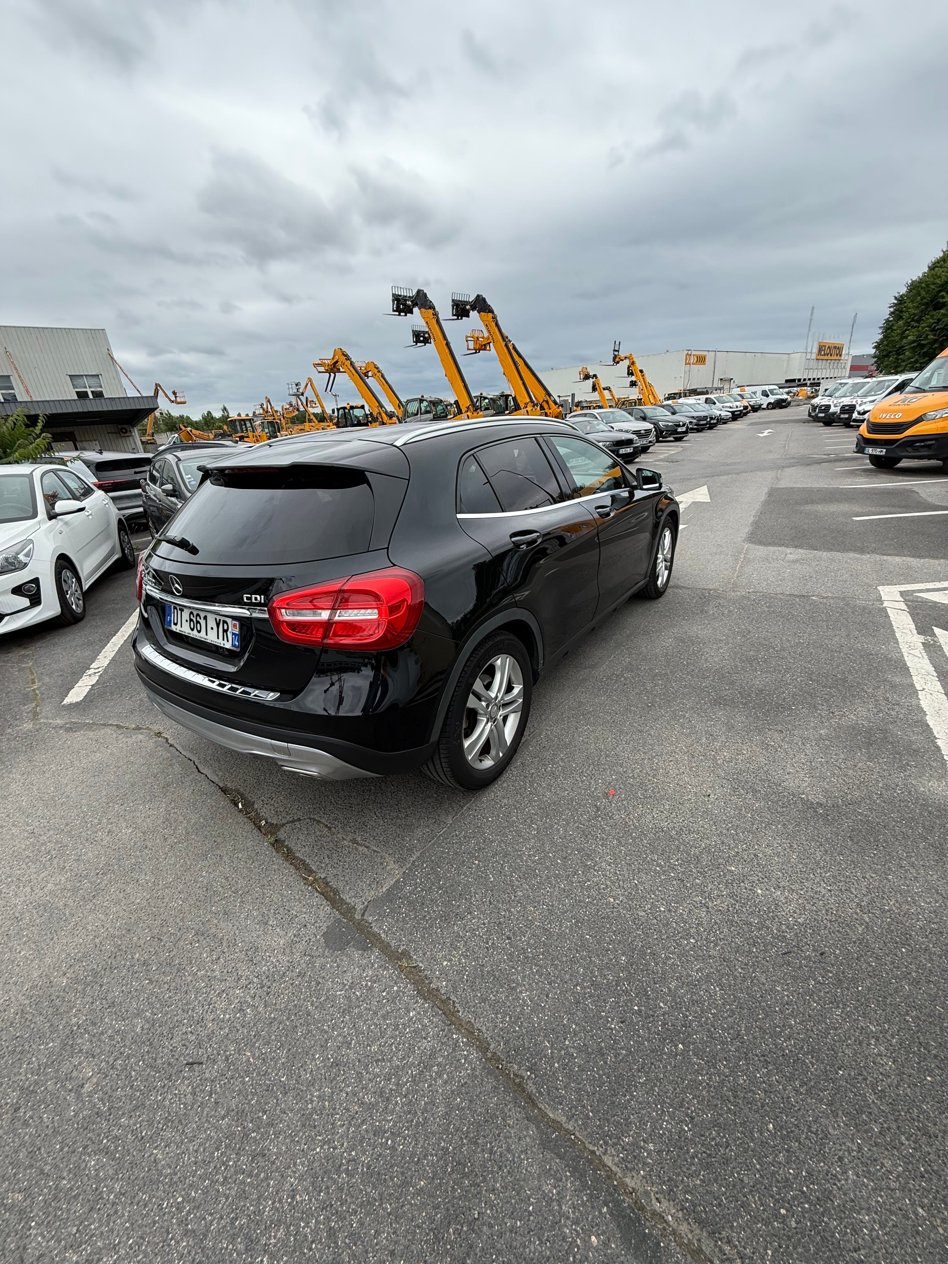 Mercedes-Benz GLA 200 avec Audio Bluetooth