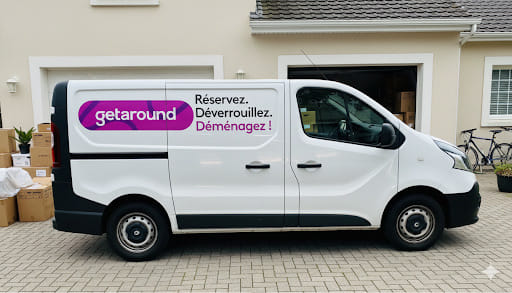 Renault Trafic - Stationnement Gratuit - EH743 avec Climatisation