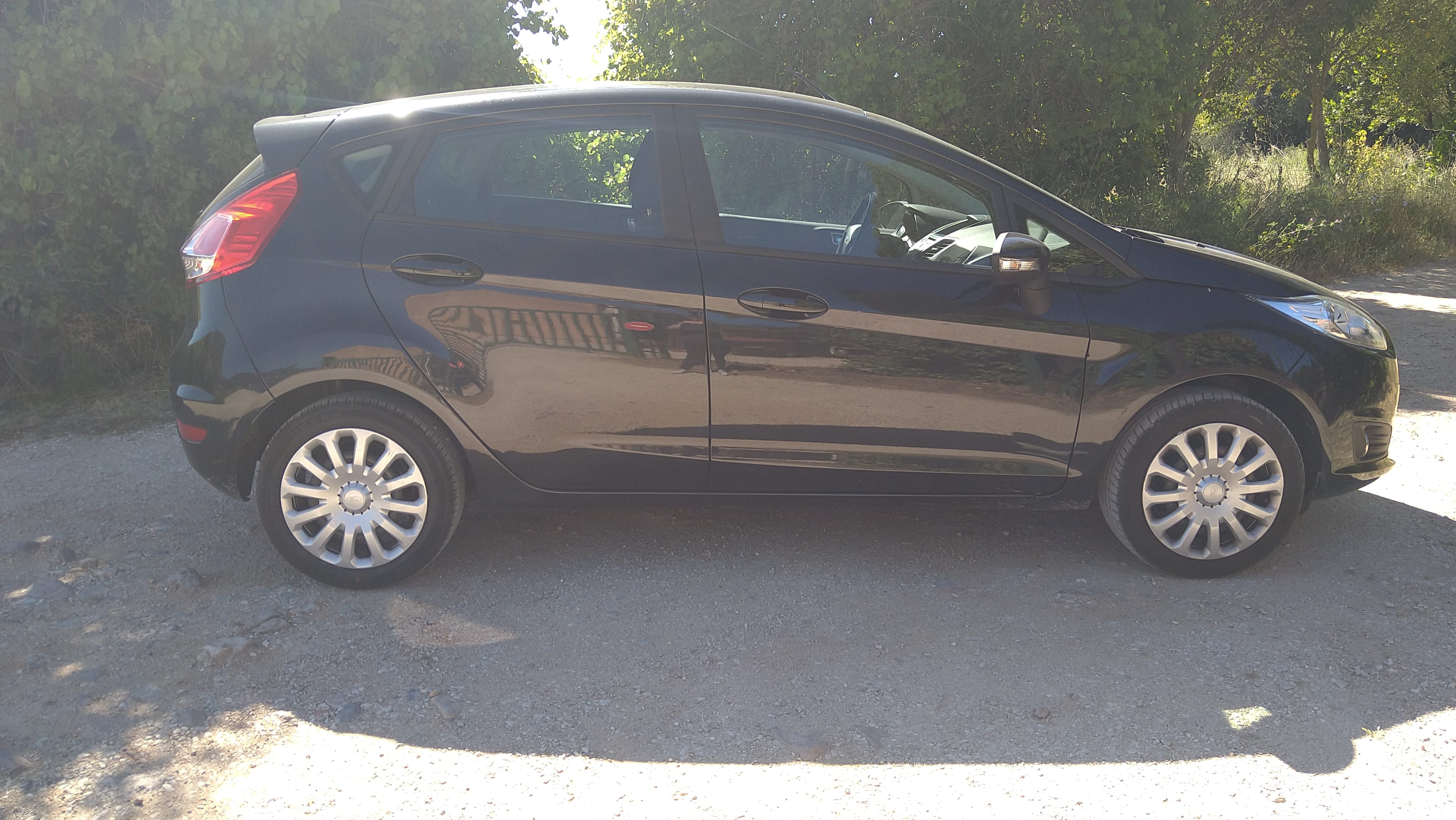 Ford Fiesta avec Climatisation