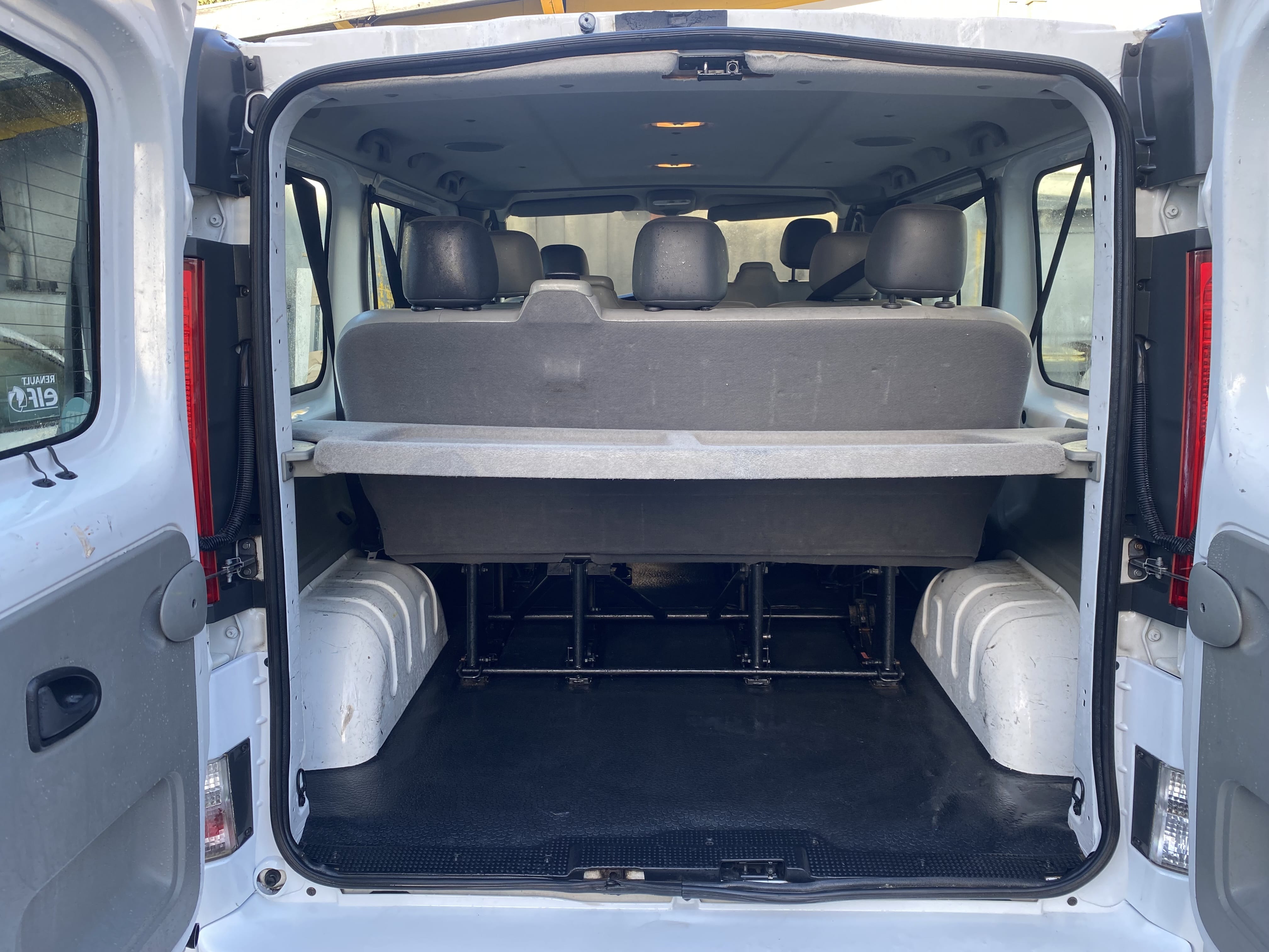 Renault Trafic Passenger 2.0 avec Entrée audio / iPod