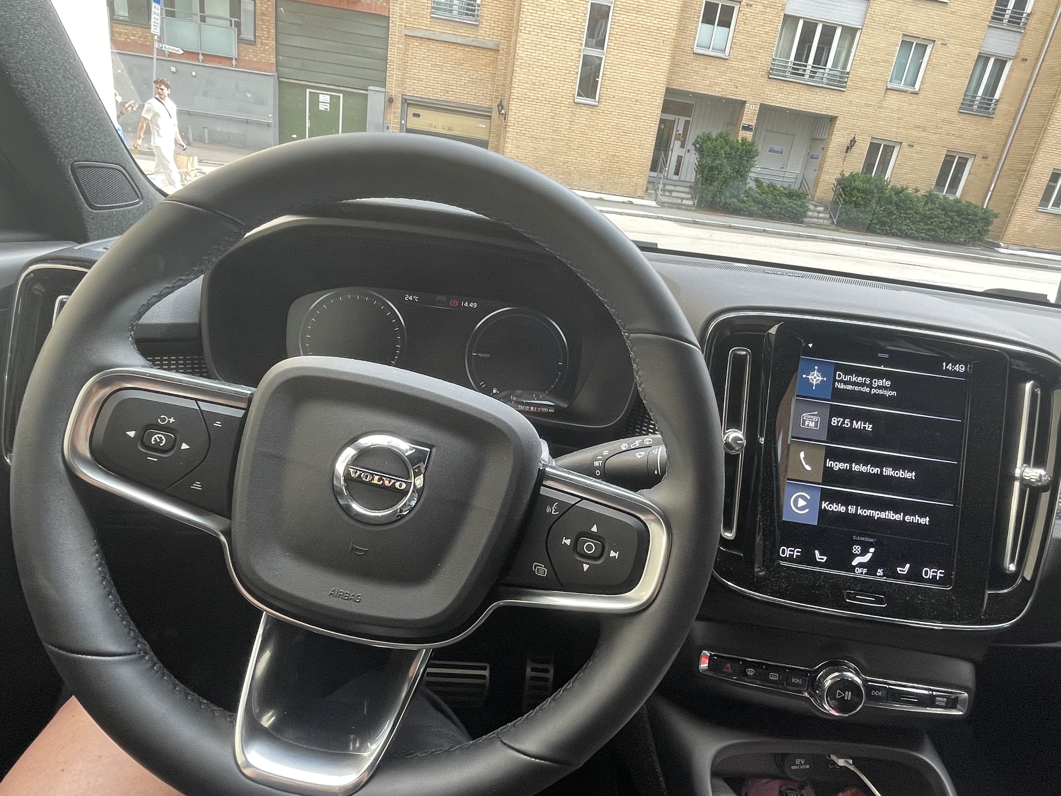 Volvo XC40 with Cruise control