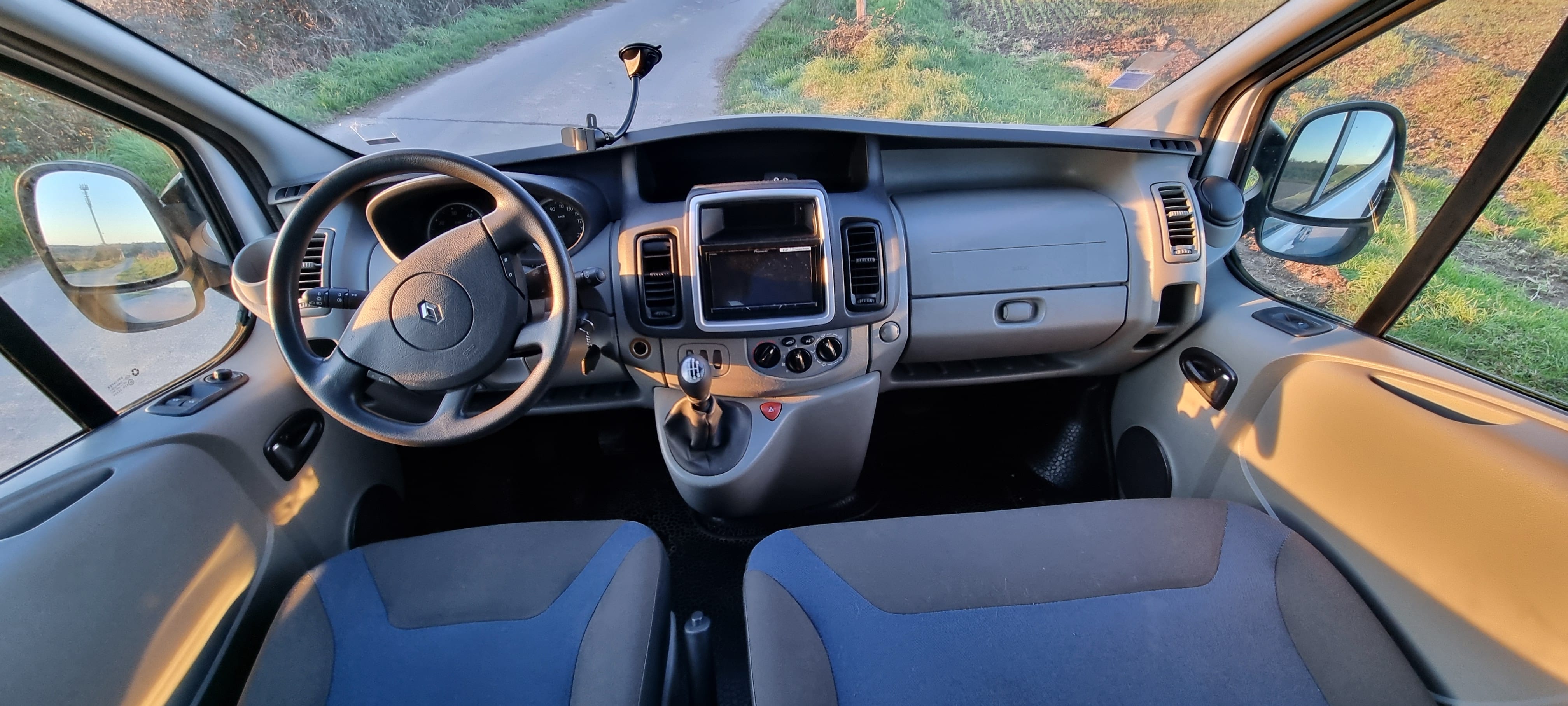 Renault Trafic Passenger 2L DCI avec Régulateur de vitesse