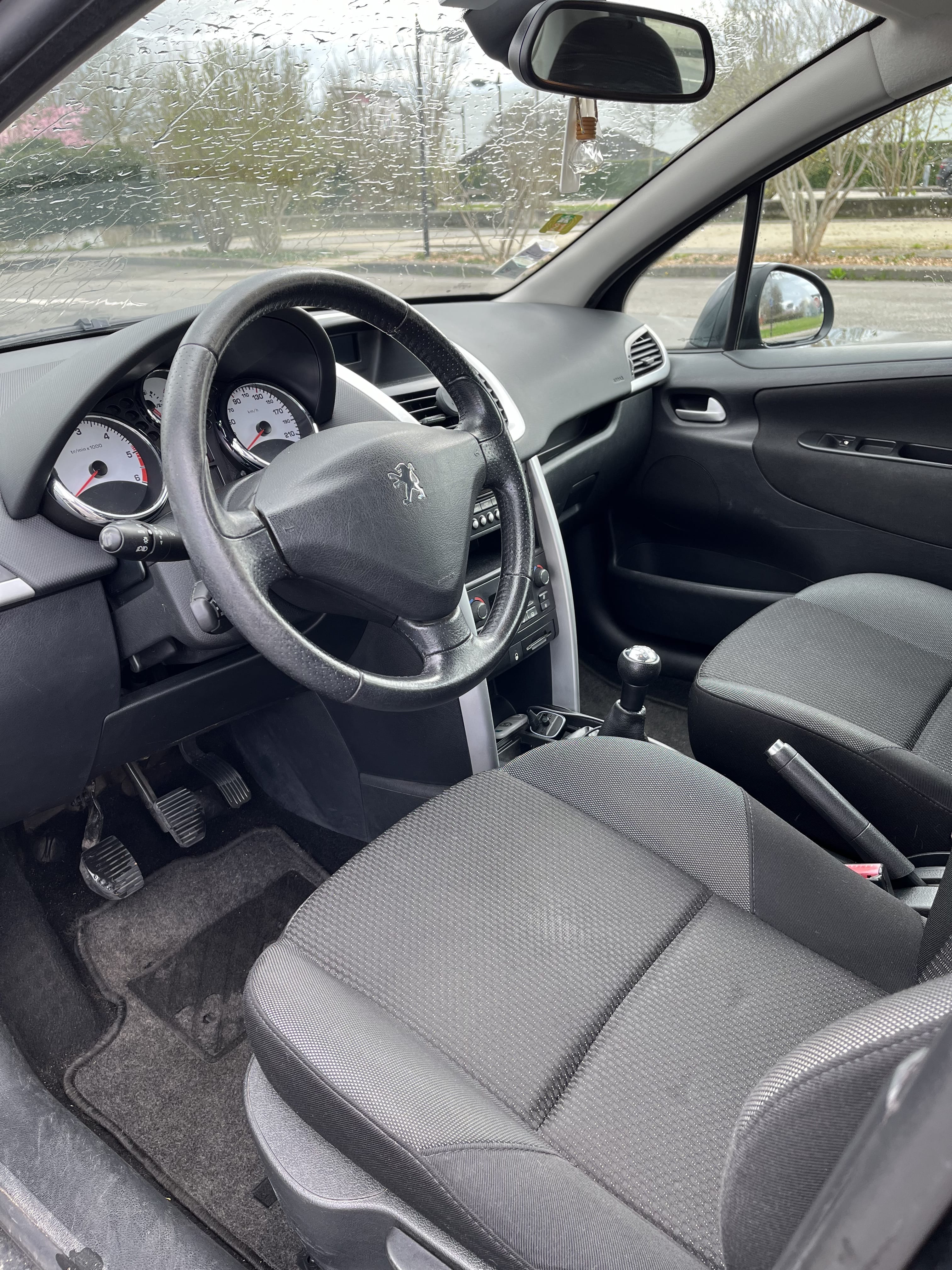 Peugeot 207 avec Audio Bluetooth