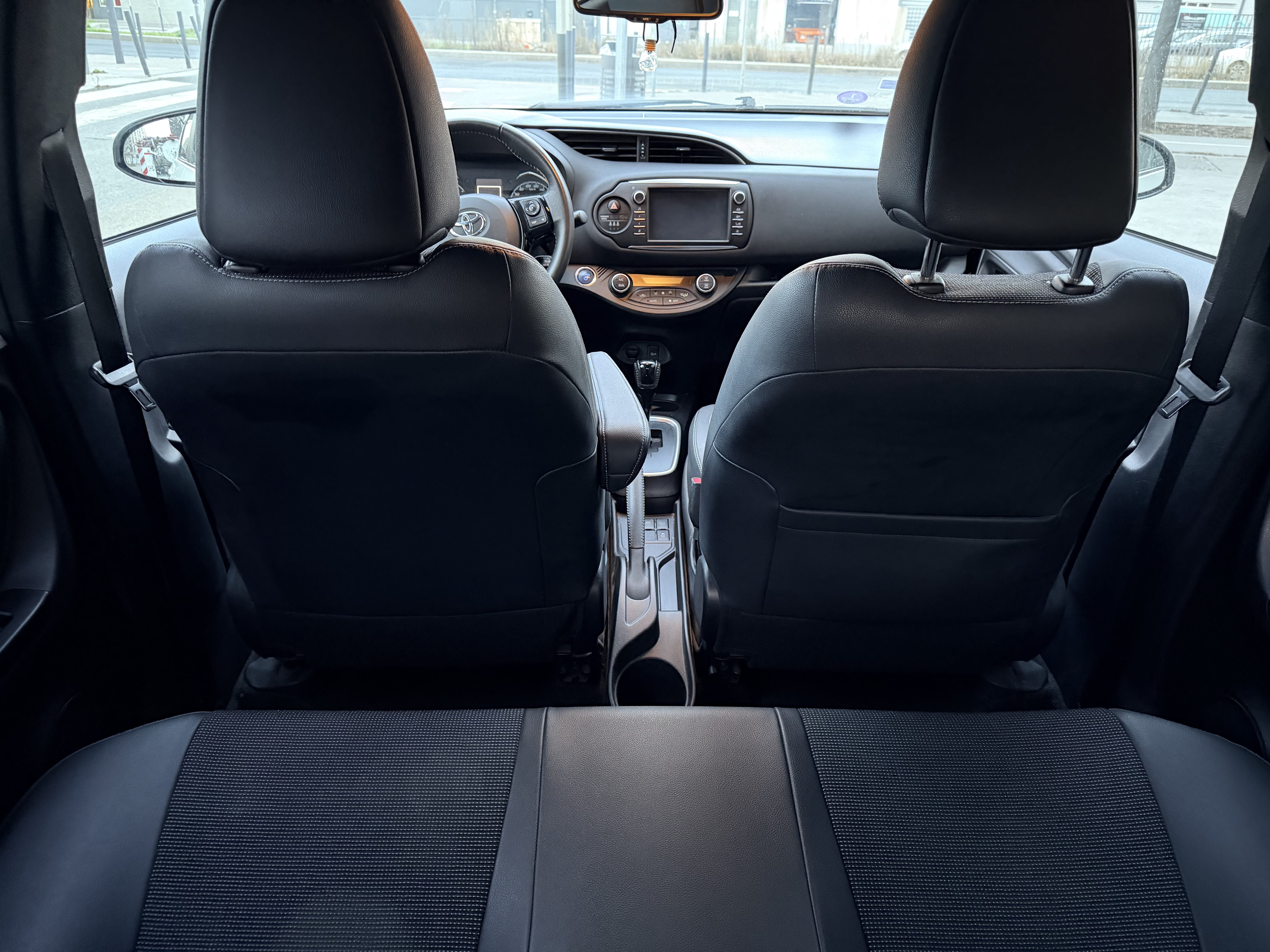 Toyota Yaris Hybride avec Régulateur de vitesse