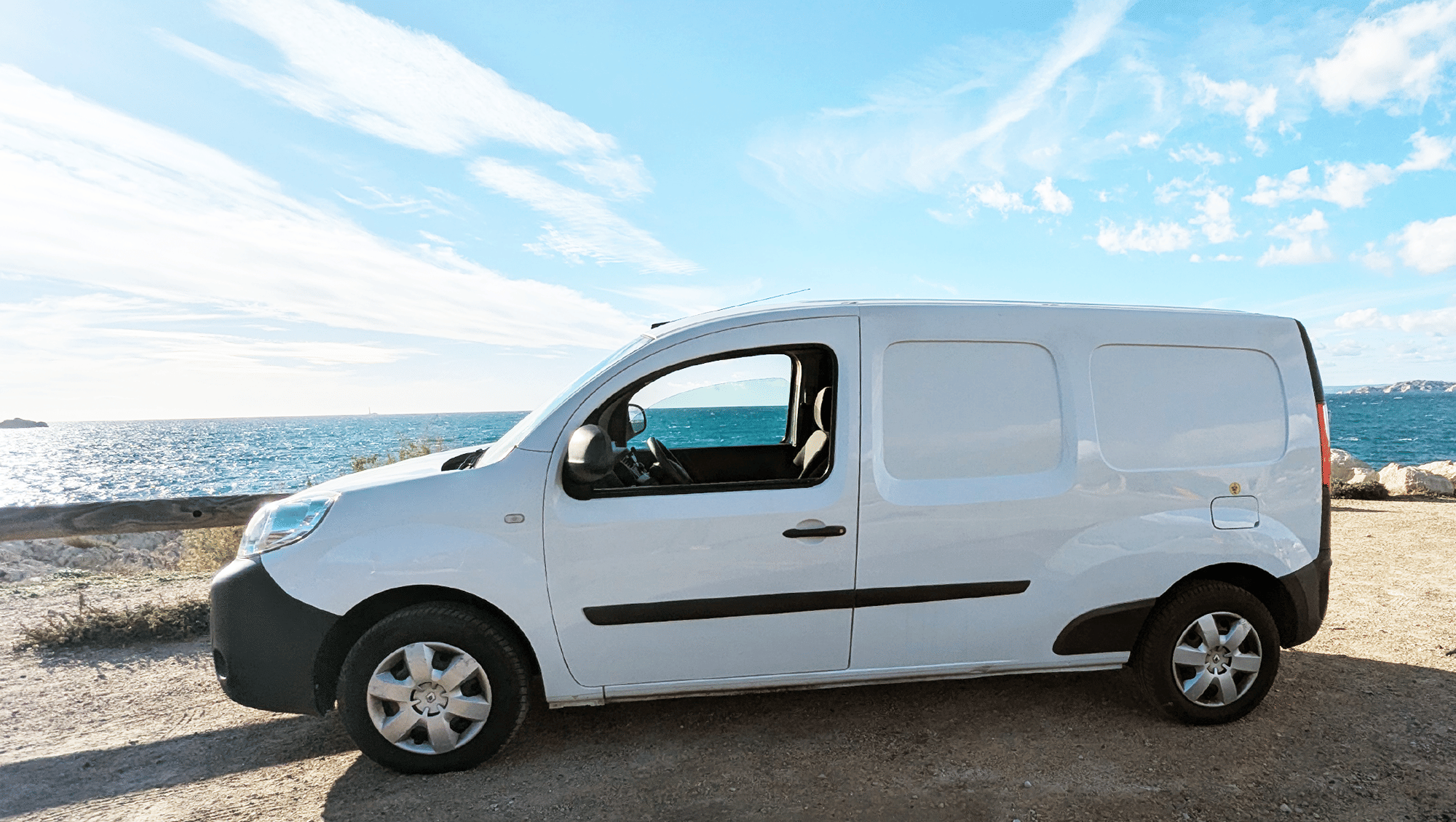 Renault Kangoo Express Kangoo MAXI (Grand Volume) – Accès 24/7 & Parking Gratuit avec Régulateur de vitesse