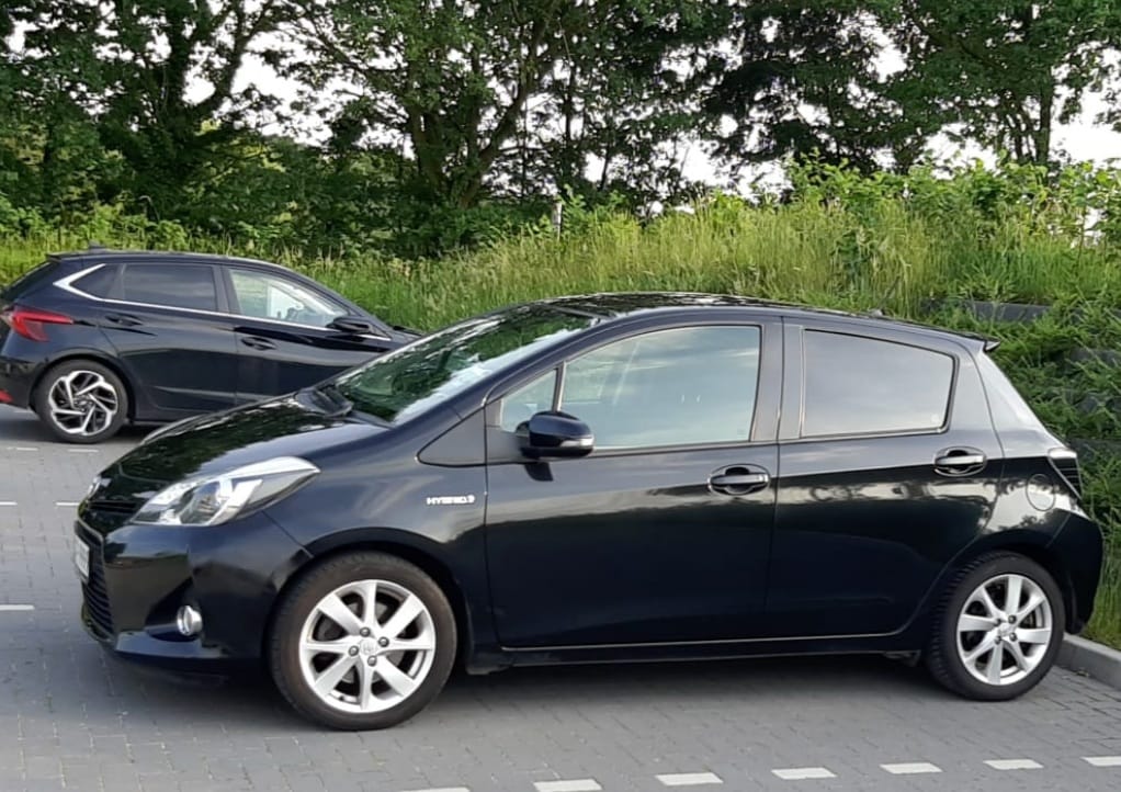 Toyota Yaris Hybrid 1.5 vvti mit Rückfahrkamera