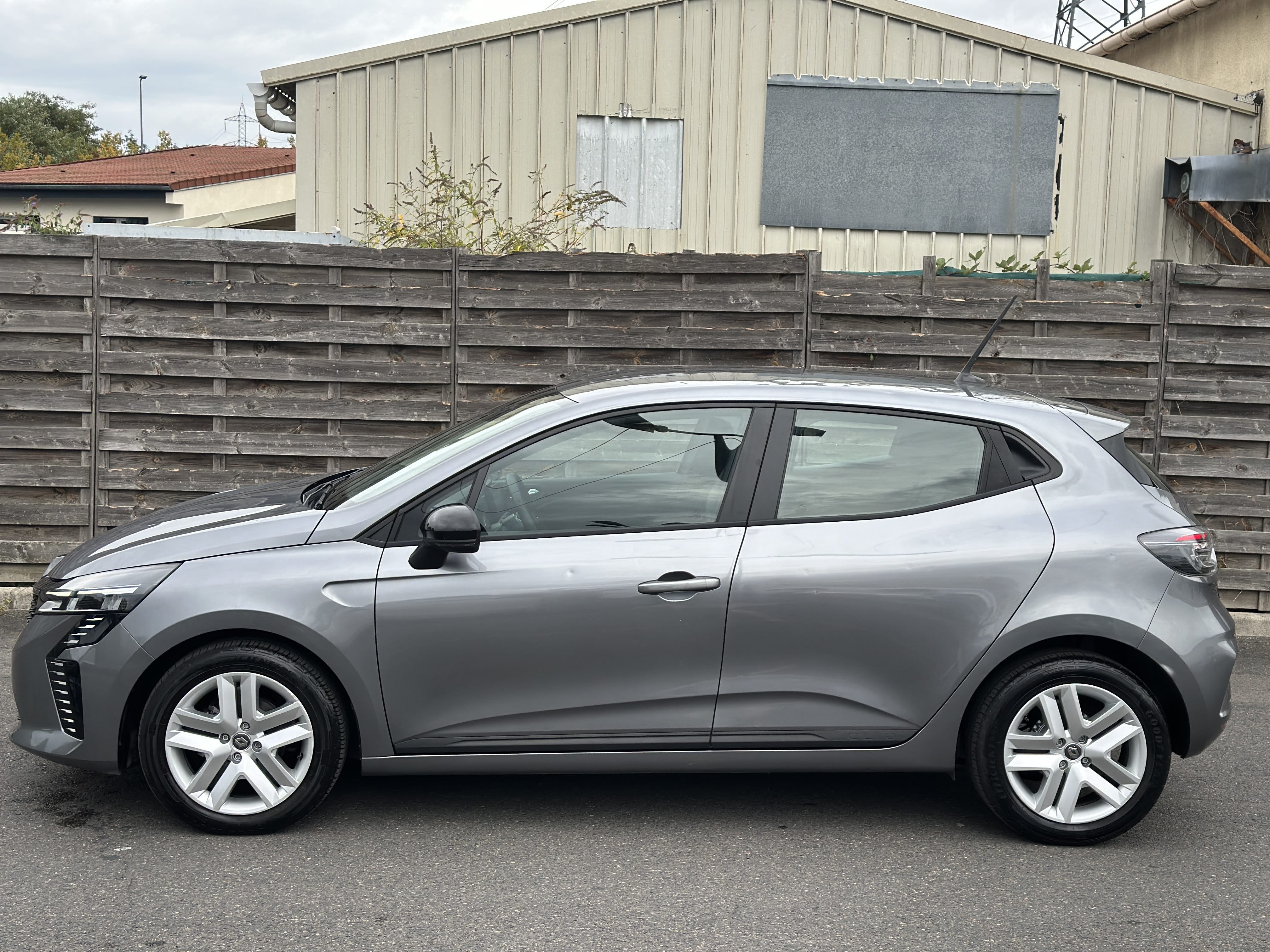 Renault Clio avec Climatisation
