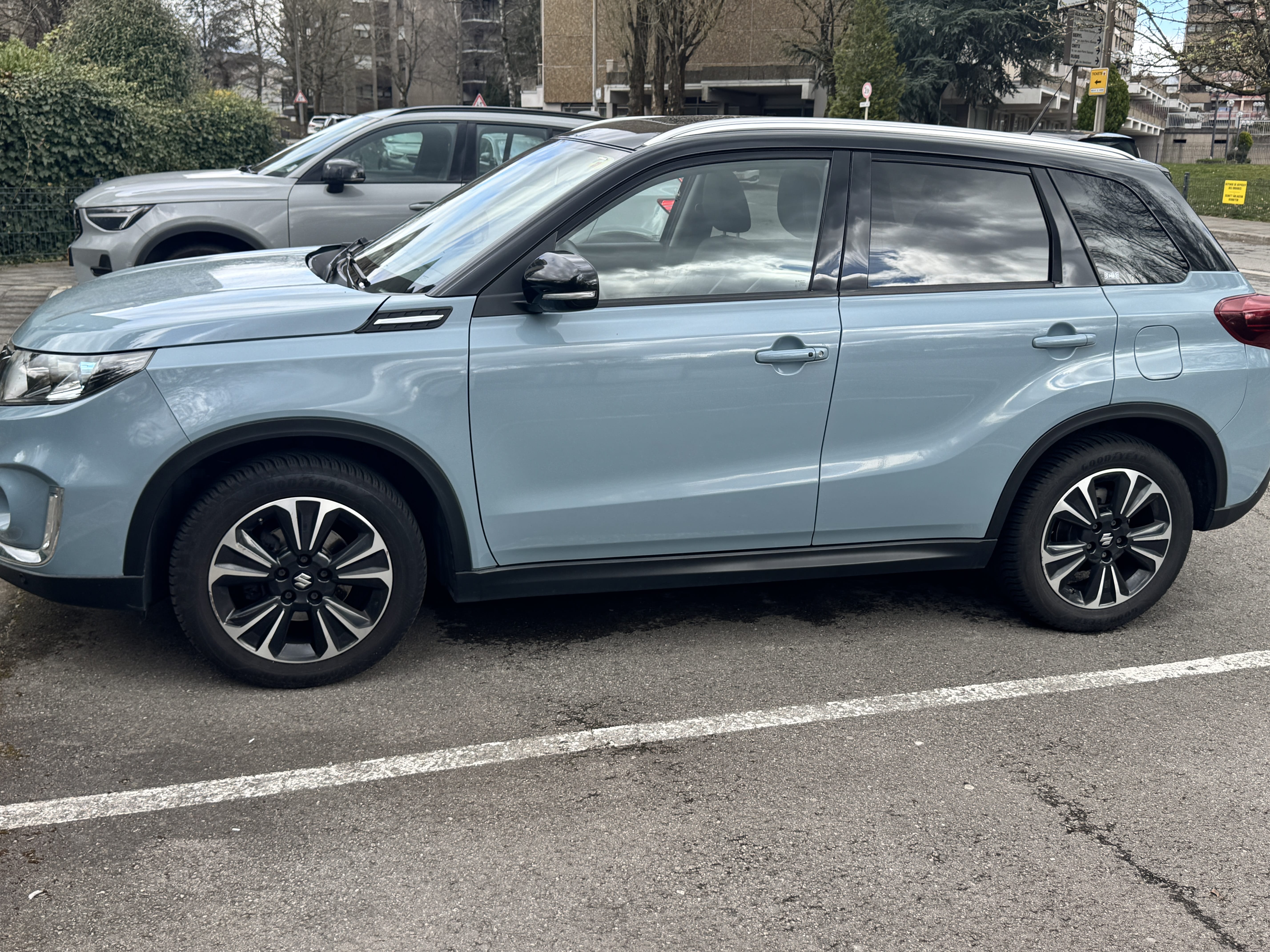 Suzuki Vitara Allgrip 4x4 avec Climatisation