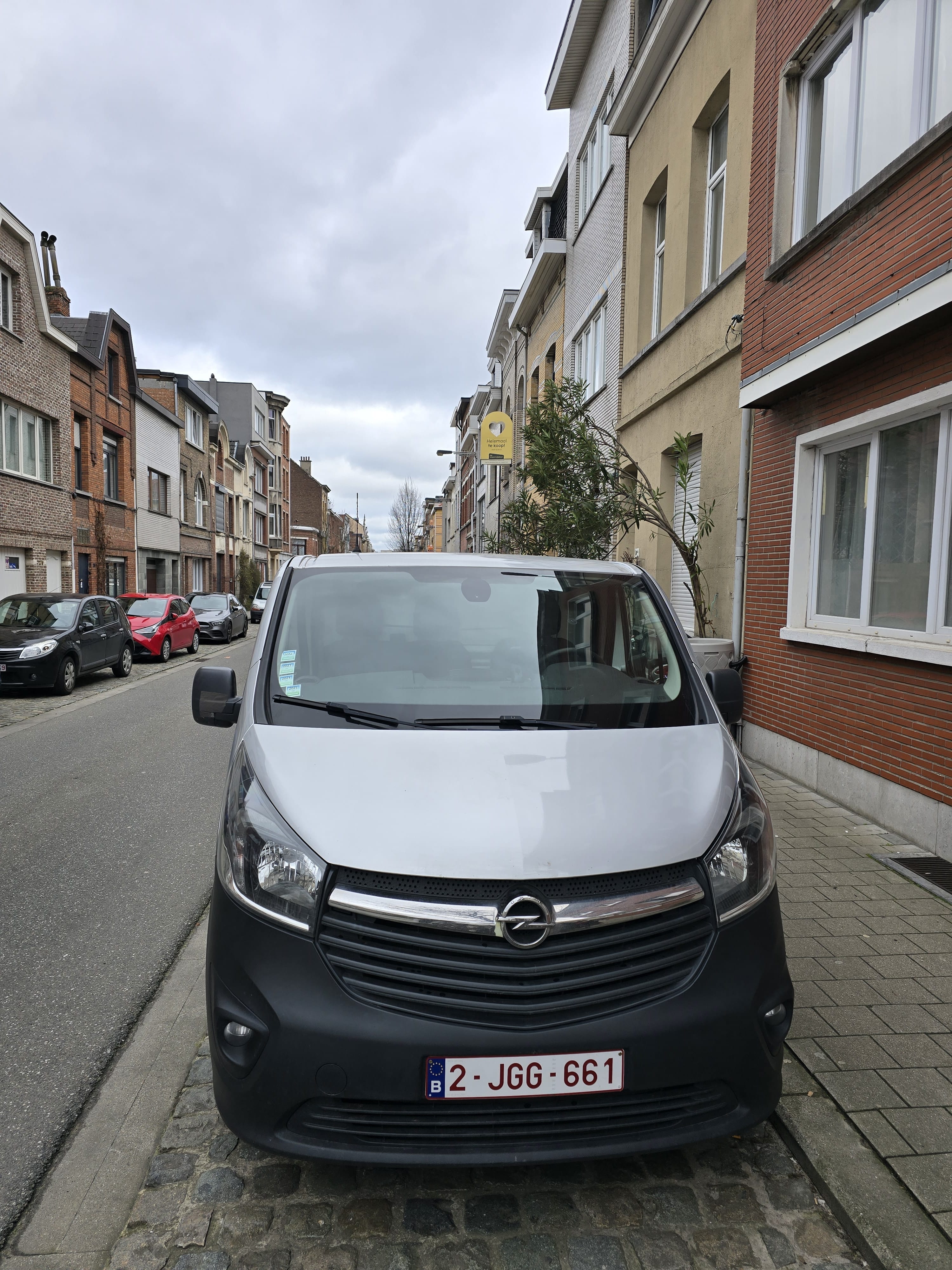 Opel Vivaro met Dissel