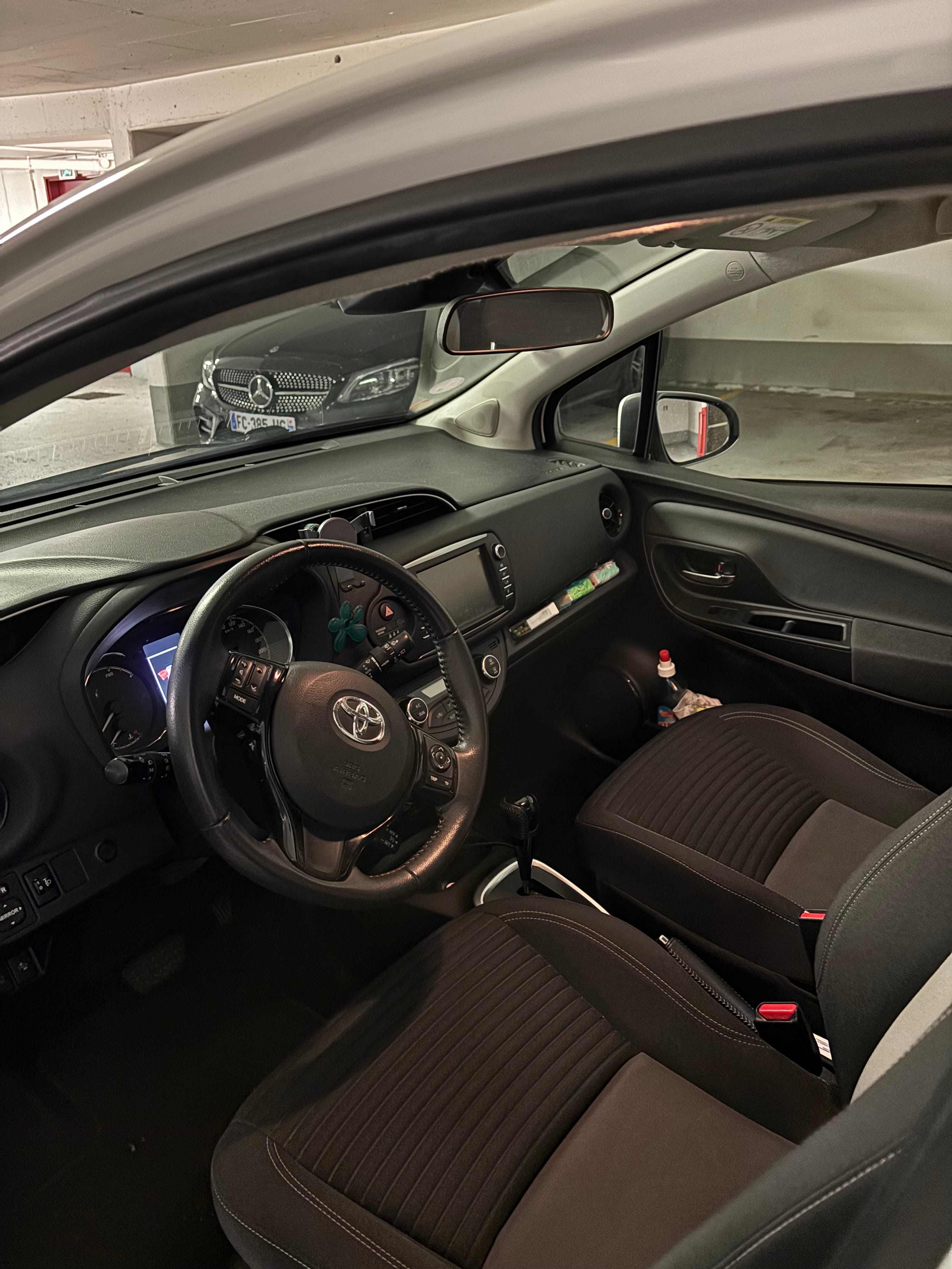 Toyota Yaris Hybride avec Régulateur de vitesse