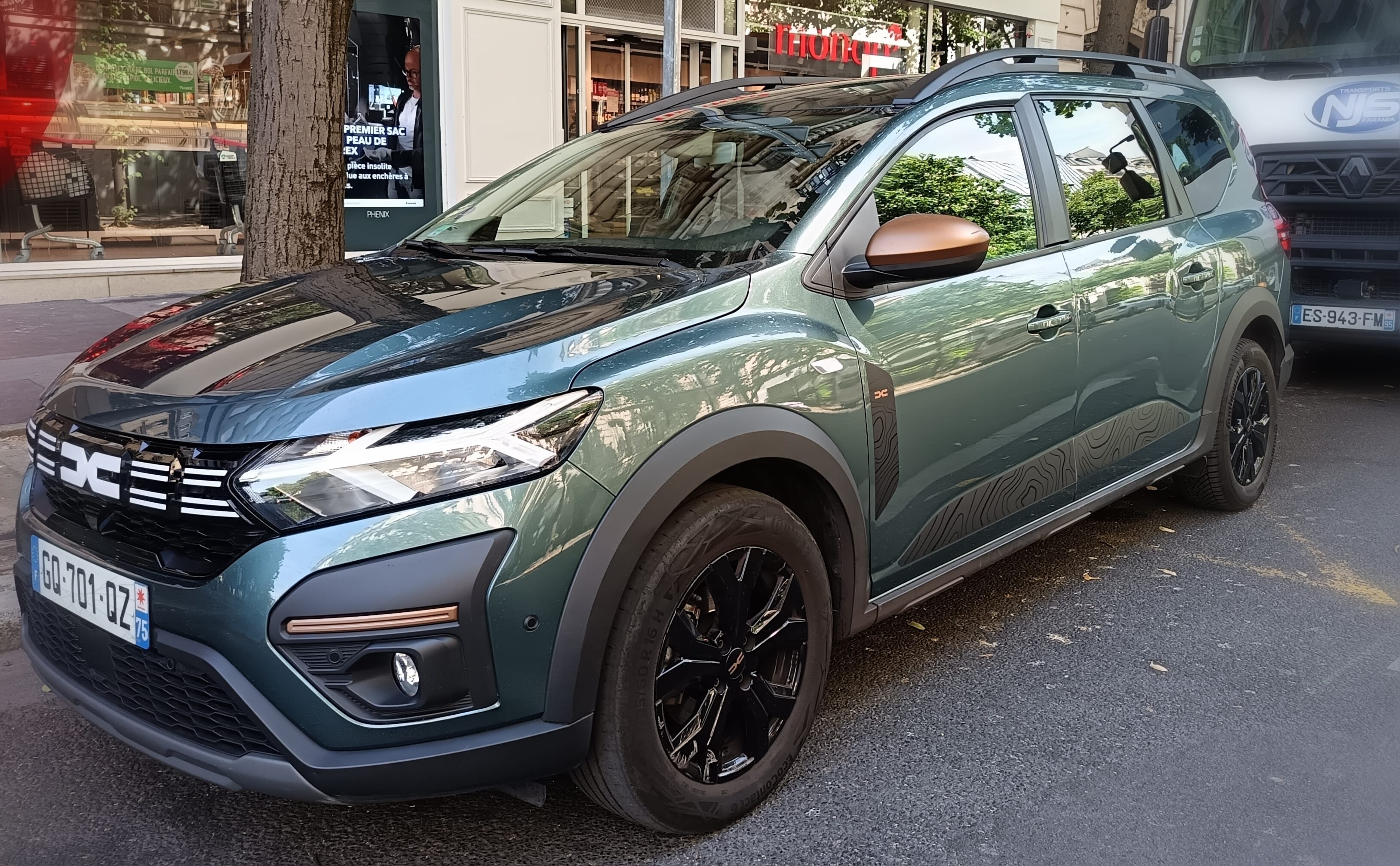 Dacia Jogger, 2023, Essence 98, 7 places