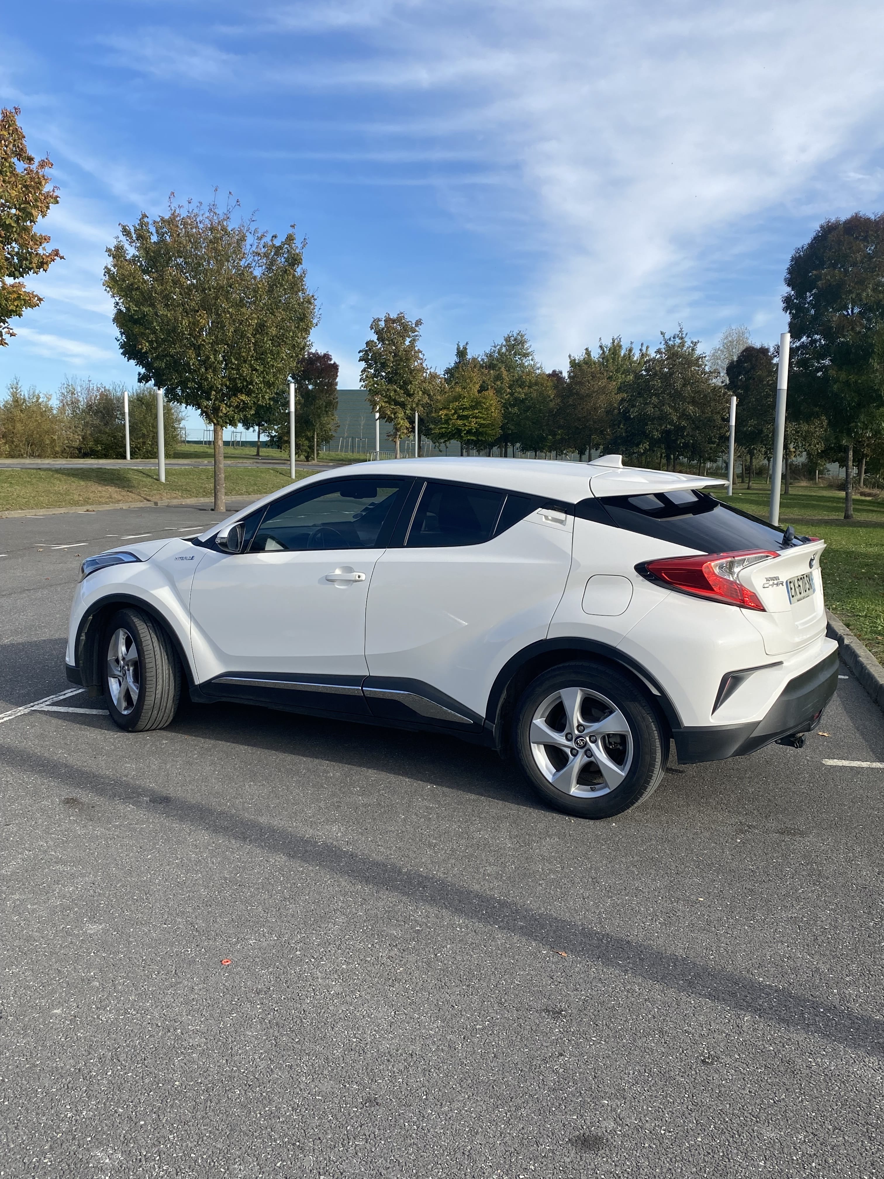 Toyota C-HR Hybride avec Climatisation