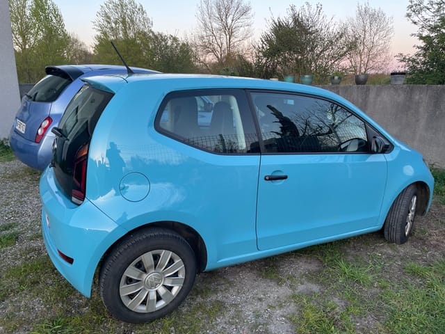 Volkswagen Up! avec Autoradio
