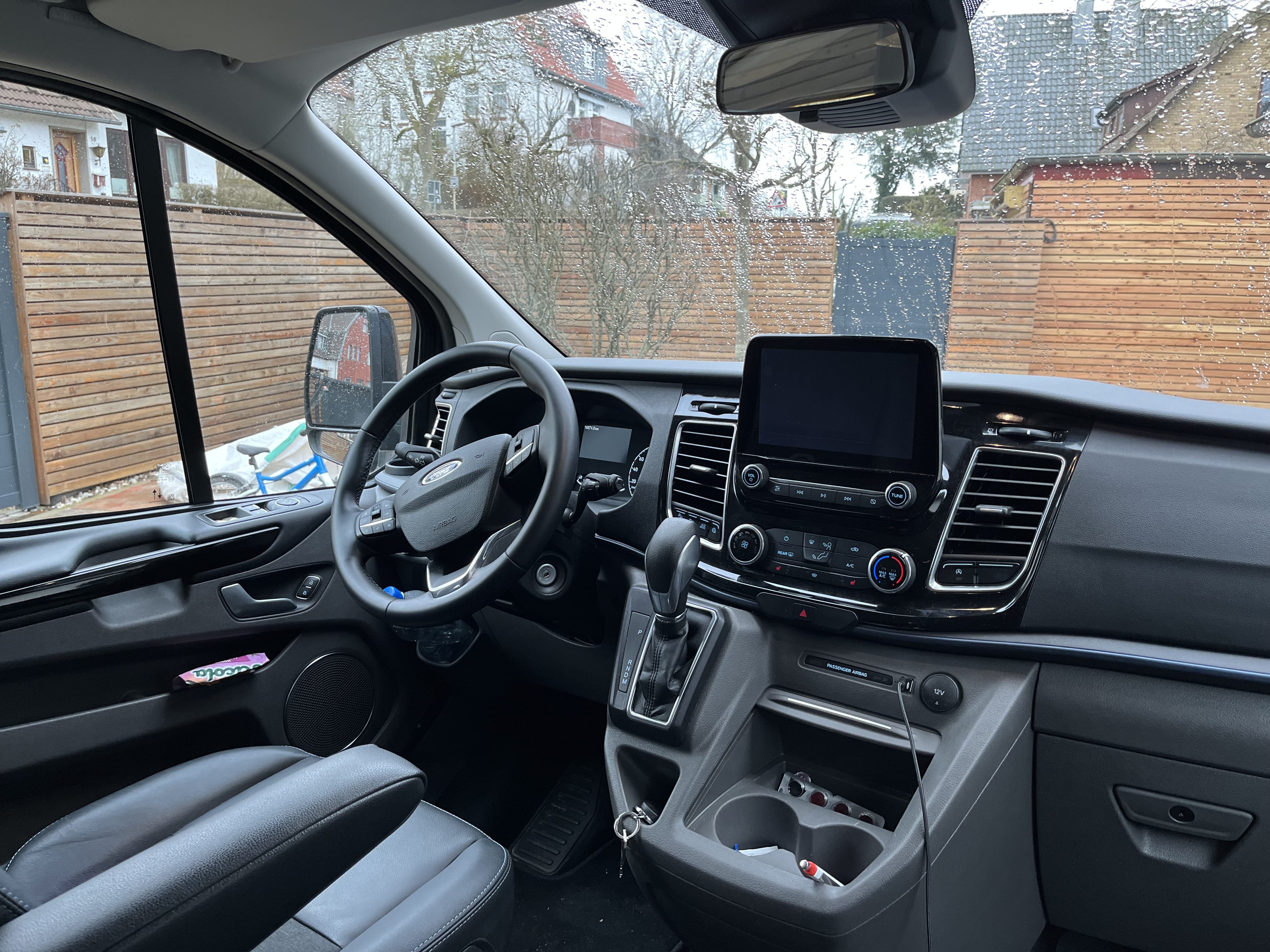 Ford Tourneo Custom mit Kindersitz