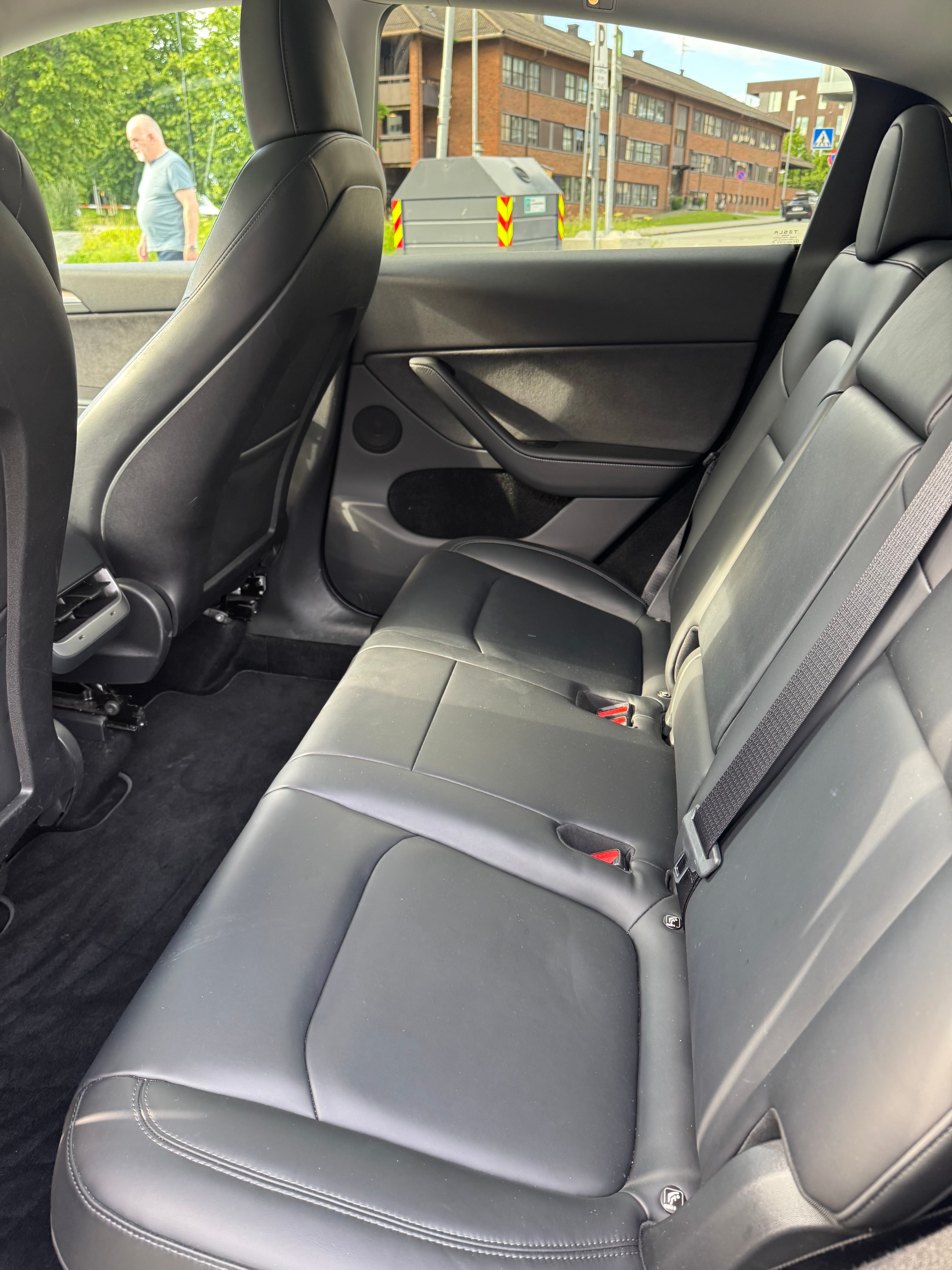 Tesla Model Y Long Range with Dashcam