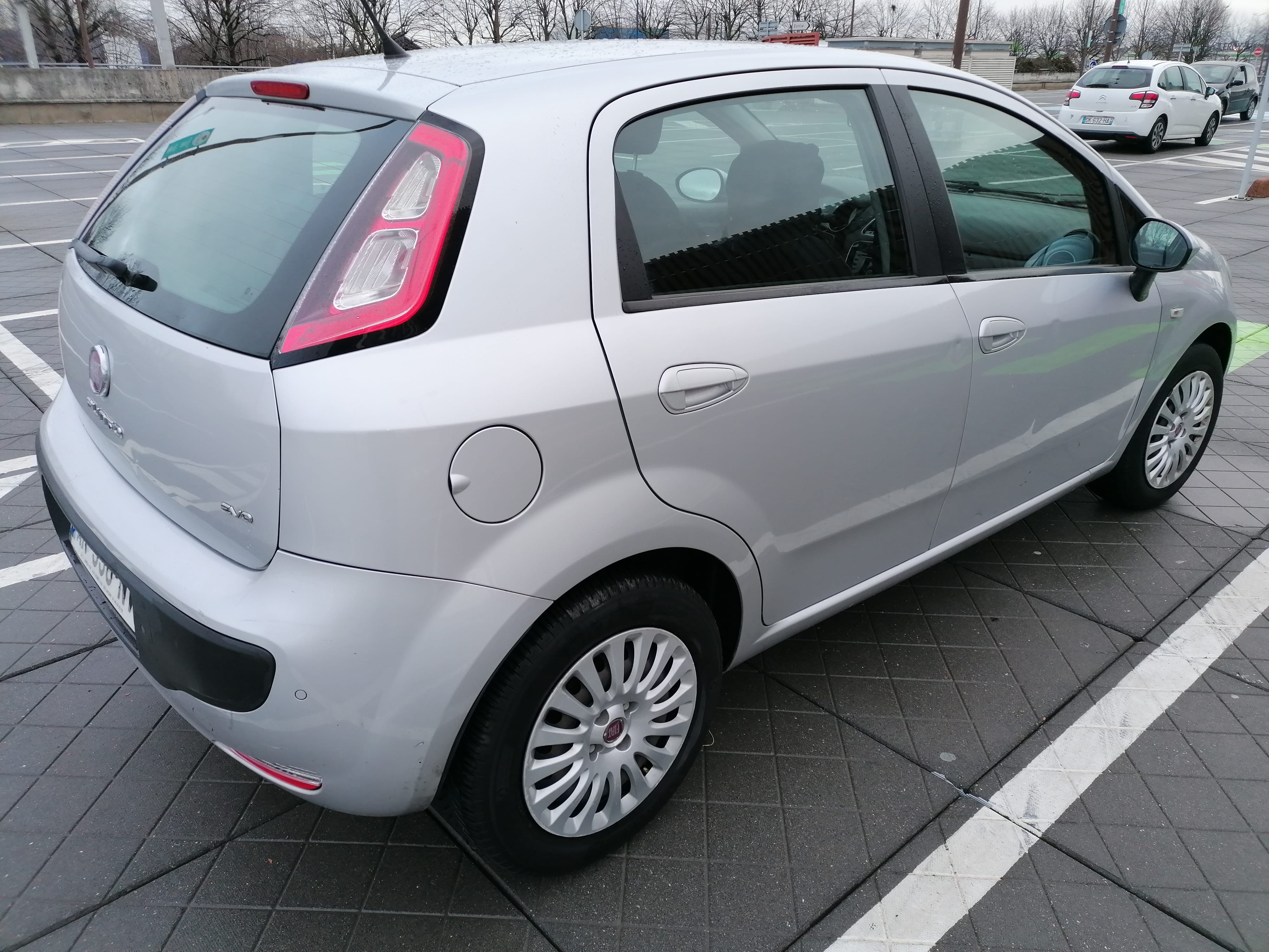 Fiat Punto avec Siège bébé