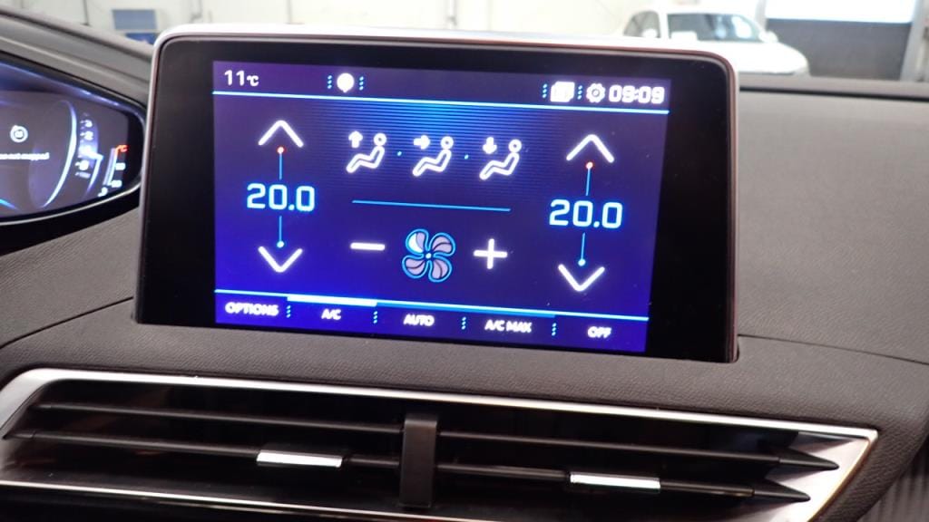 Peugeot 5008 130 ch 1.2 l Essence avec Audio Bluetooth