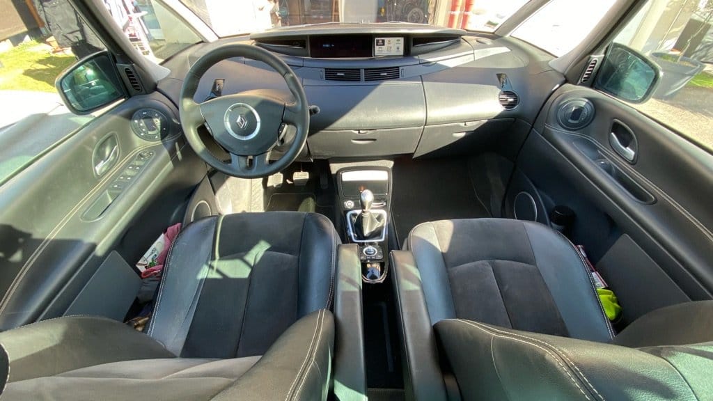 Renault Espace 2.0 L 130 cv avec GPS