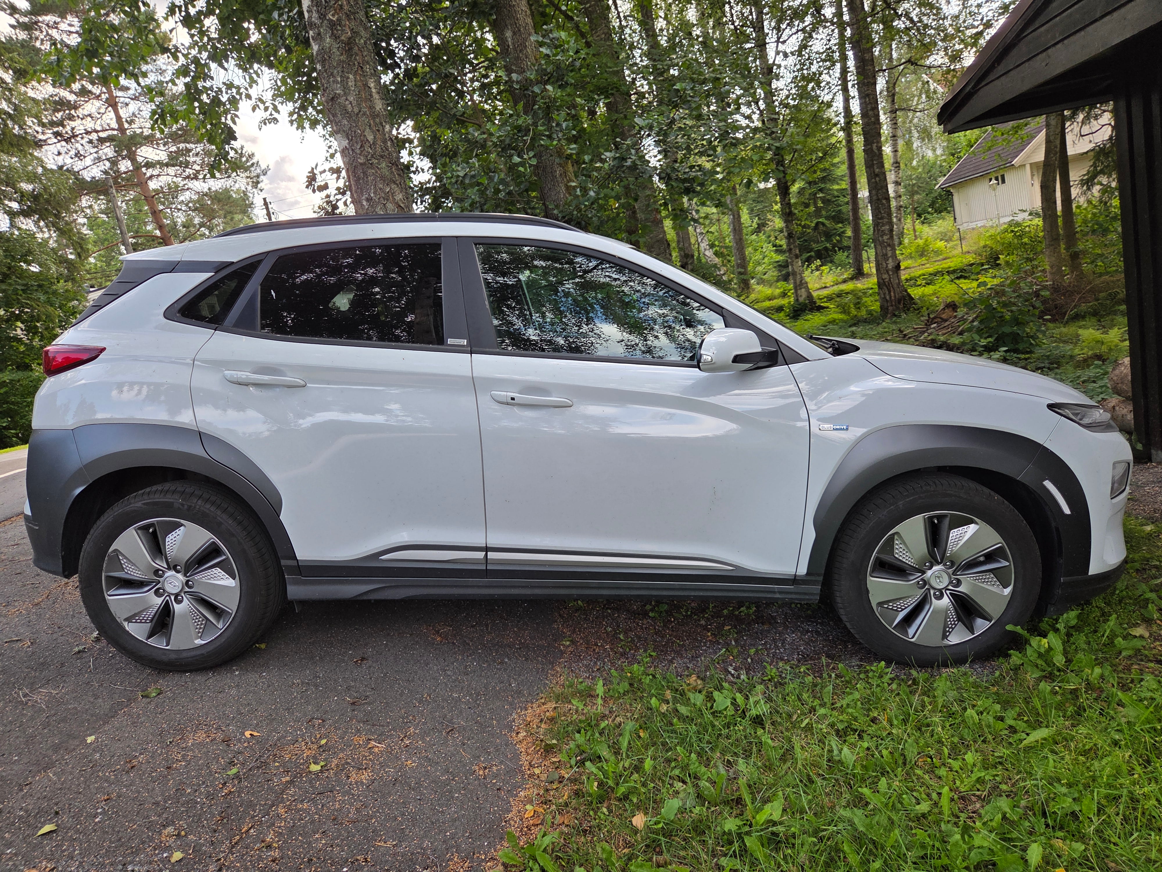 Hyundai Kona Electric med Cruisekontroll